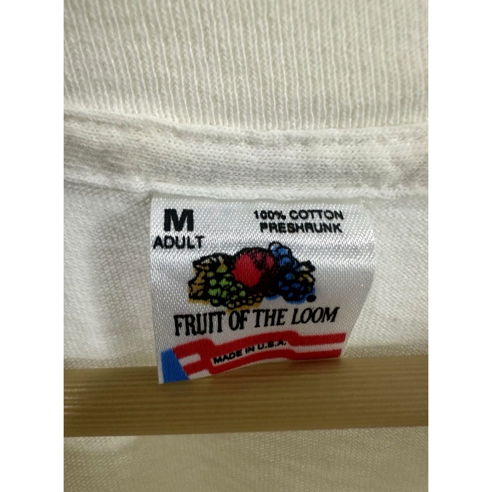 Fruit Of The Loom VTG Master The Fine Art Dali Van Gogh Picasso Monet Warhol Dollar T-Shirt M RARE Shirt Mens M White Money Bear Bull Dow Jones 90s NFT? Size US M / EU 48-50 / 2 - 4 Thumbnail