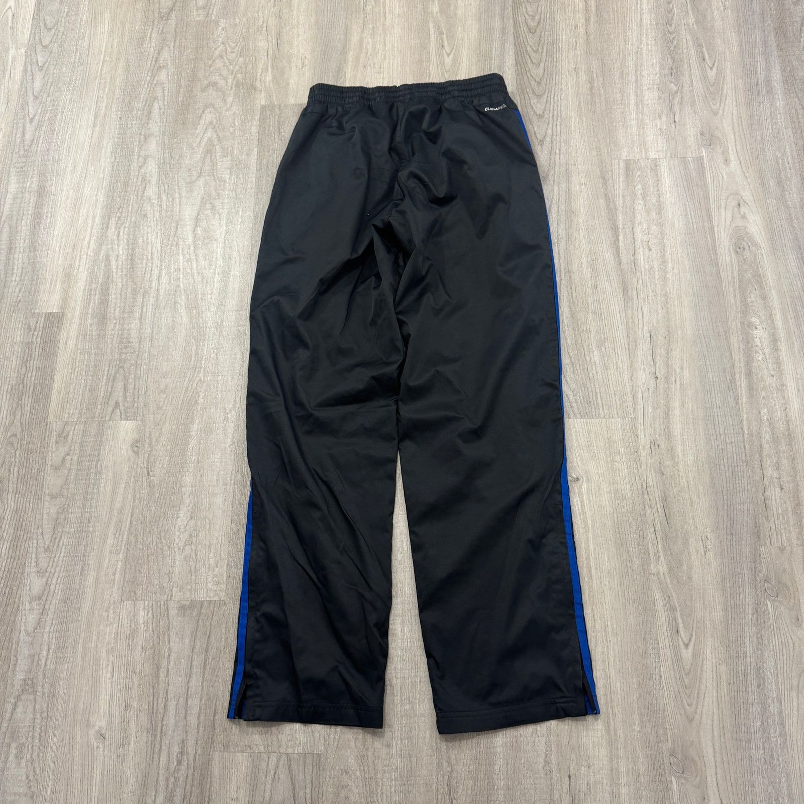 Adidas Vintage Adidas Track Pants Men's Medium Black Windbreaker Size US 30 / EU 46 - 8 Thumbnail