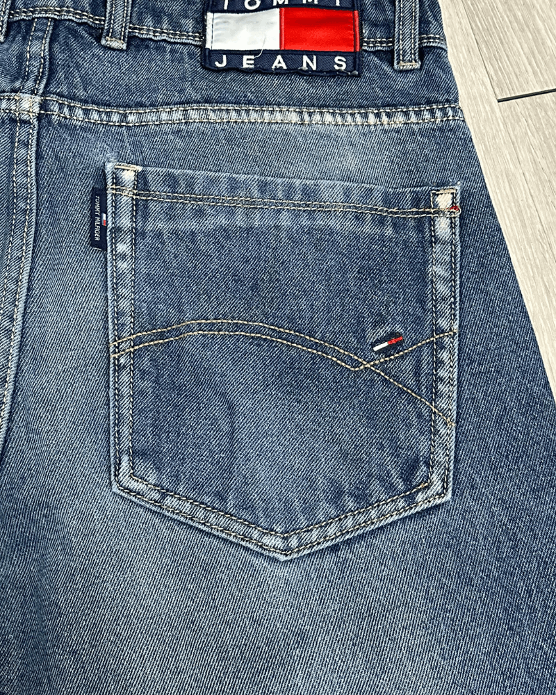Tommy Hilfiger Vintage Y2K Tommy Hilfiger Distressed Denim Jeans Size 32x30 Size US 32 / EU 48 - 3 Thumbnail