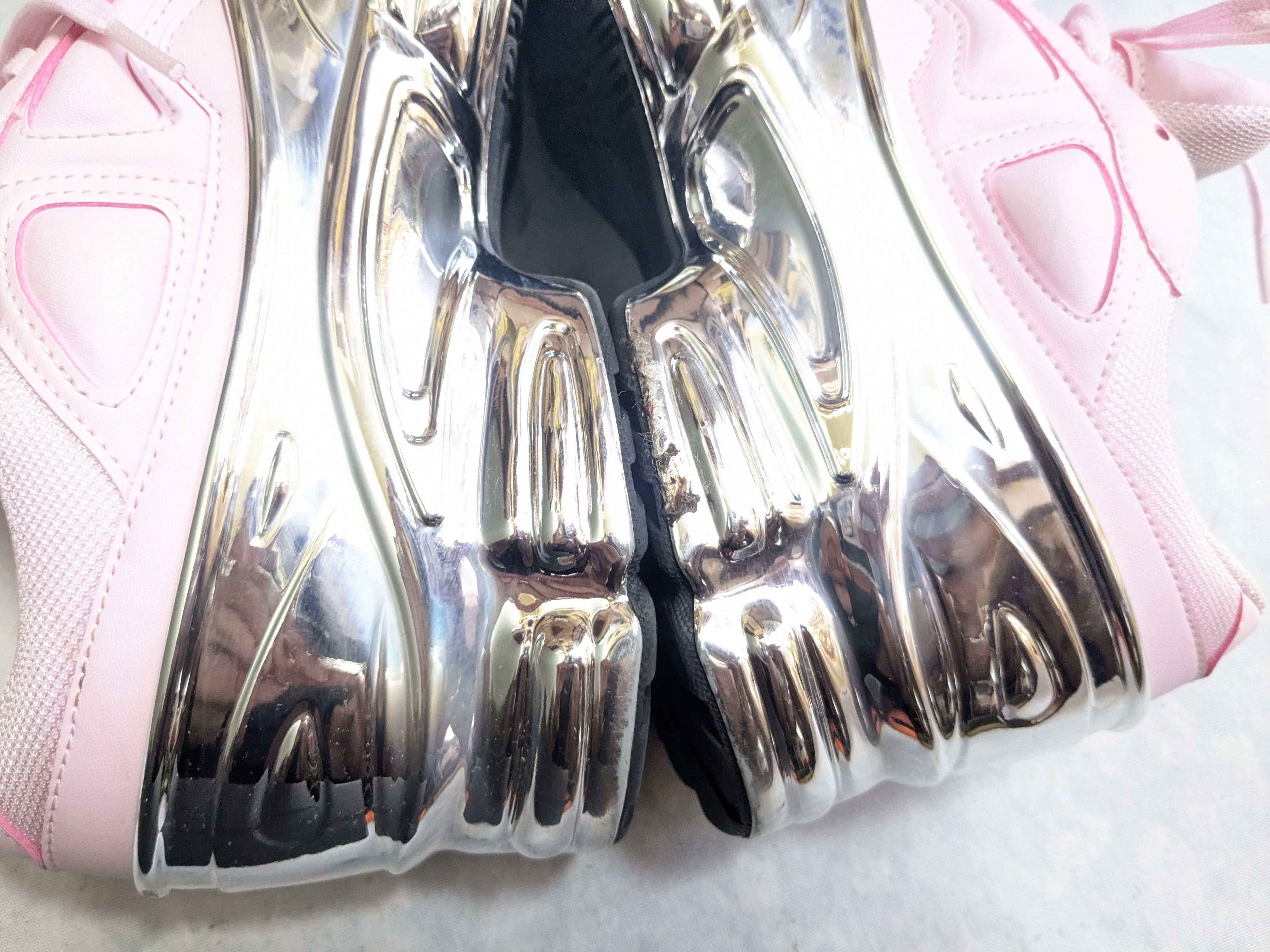 Adidas × Raf Simons Adidas Ozweego Mirrored Pink 9.5 Silver Chrome Size US 9.5 / EU 42-43 - 11 Thumbnail