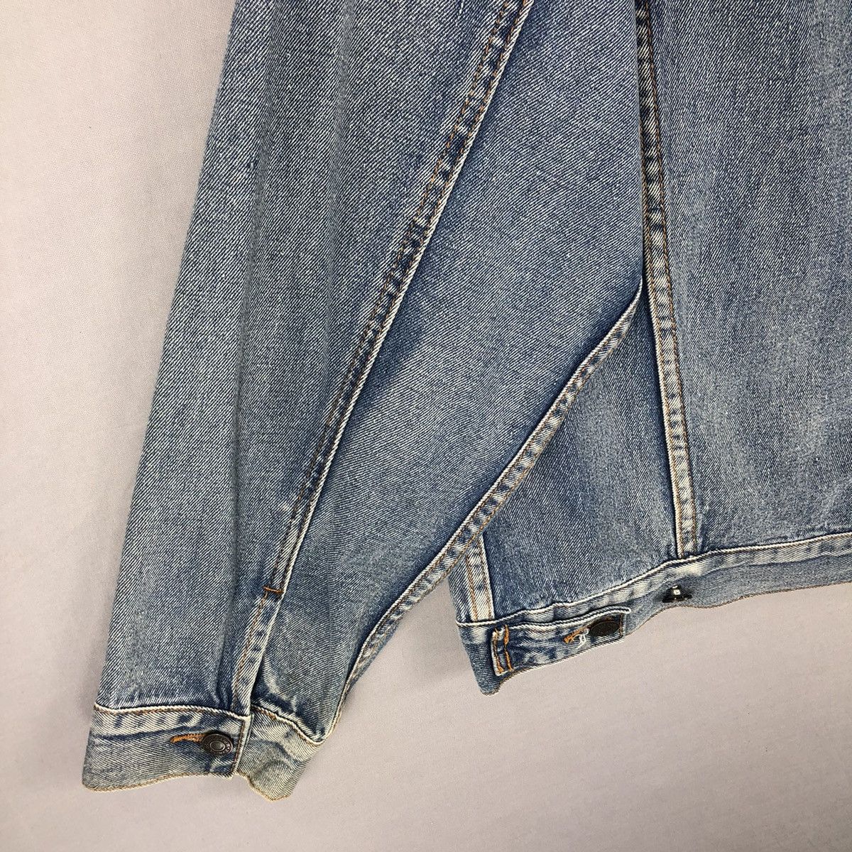 Japanese Brand Vintage Trucker Jacket Light Blue Denim by One Way Size US L / EU 52-54 / 3 - 6 Thumbnail