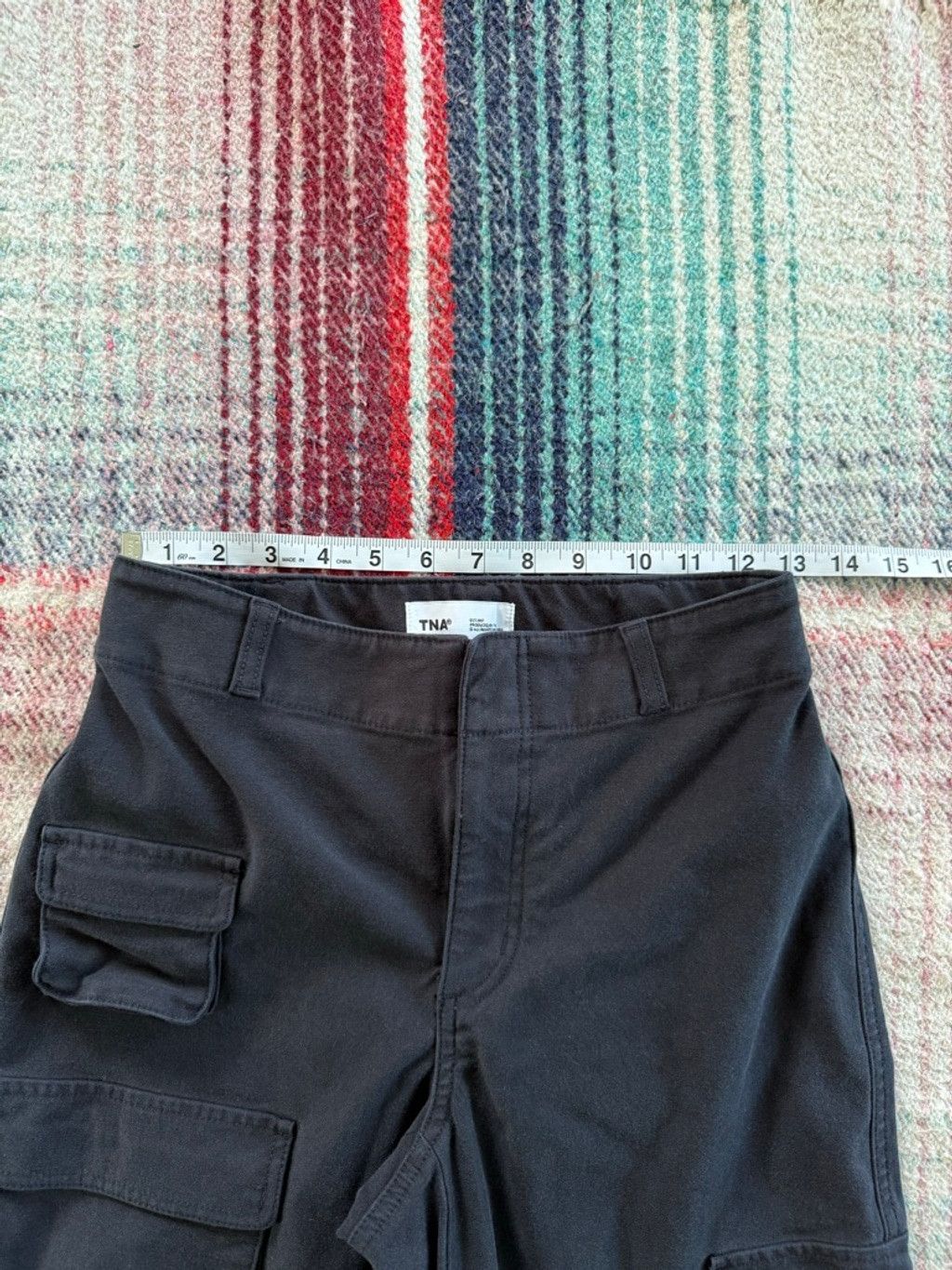 TNA Women's TNA Black Wide Leg Cargo Pants Size 2 Size 26" / US 2 / IT 38 - 5 Thumbnail