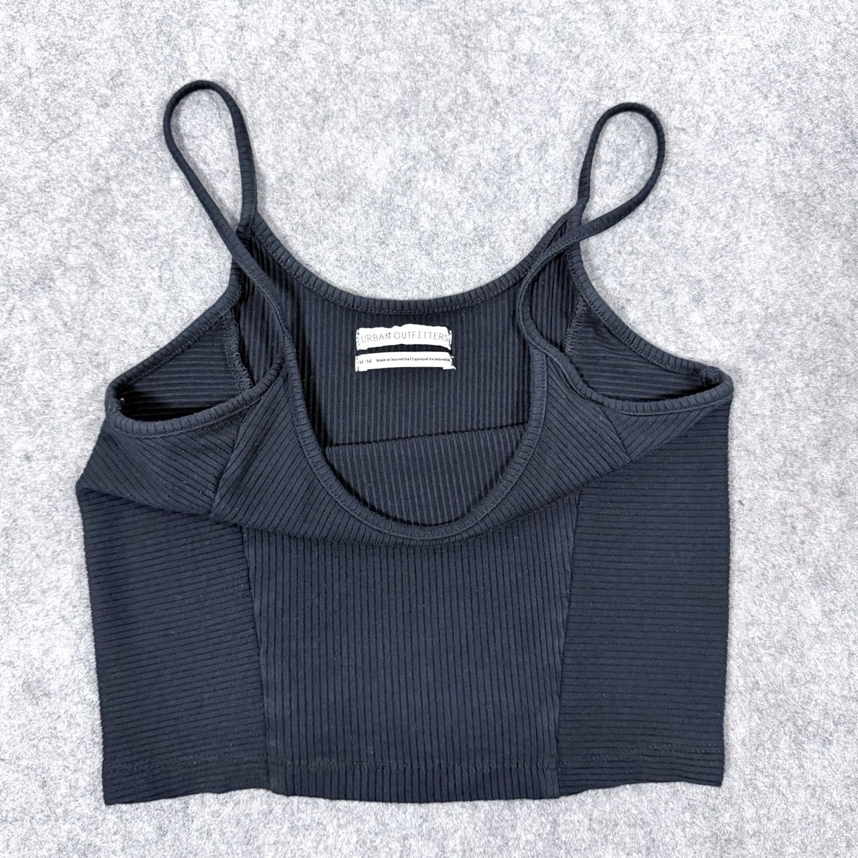 Victoria's Secret Victoria's Secret Tank Top M Black Casual Cropped Ribbed Womens Size M / US 6-8 / IT 42-44 - 2 Thumbnail