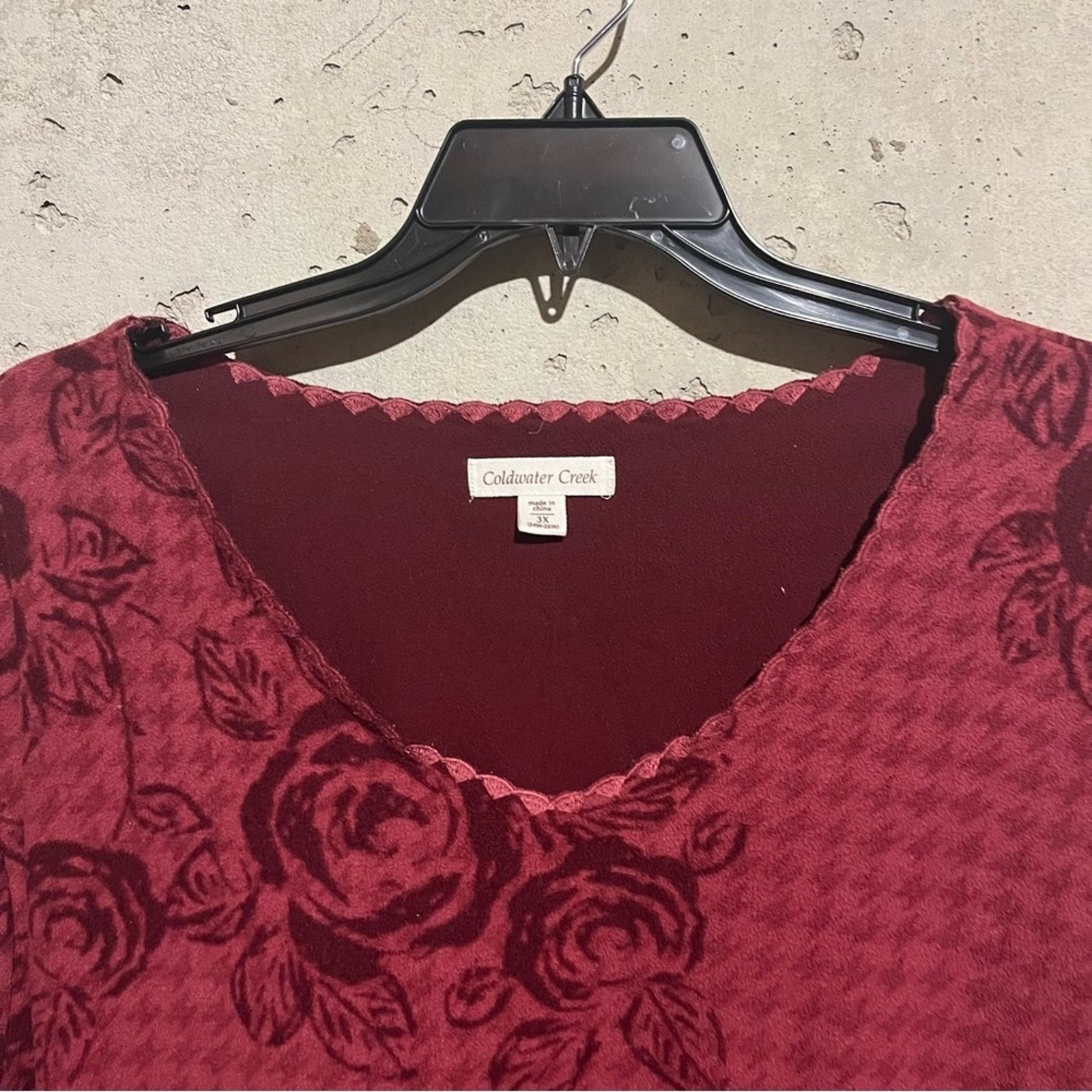 Coldwater Creek Coldwater Creek Top 3X Maroon Floral Velvet Fleece Lined Size 3XL / US 20-22 - 2 Thumbnail