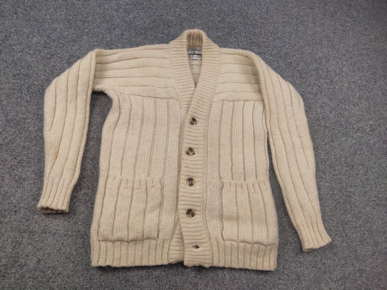 Vintage Vintage 50's Marshall Field & Company Knit Button Cardigan Size US M / EU 48-50 / 2 - 3 Thumbnail