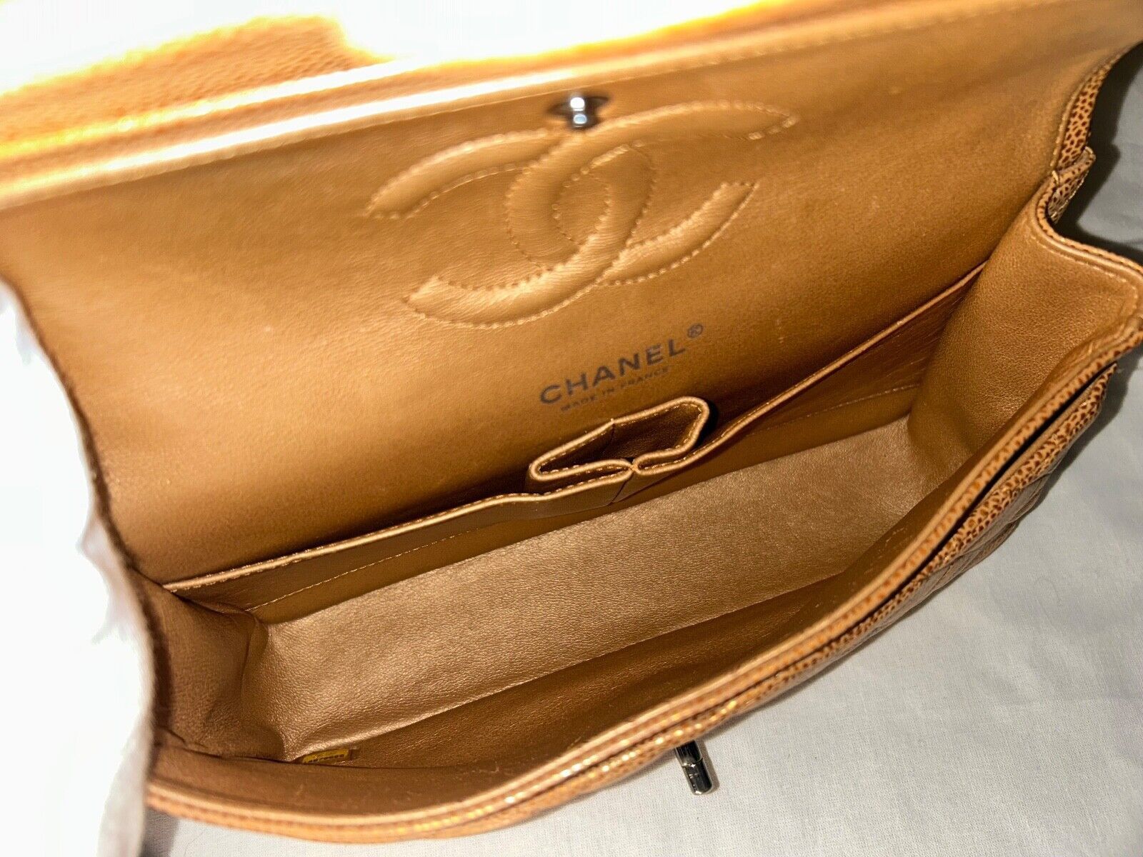 Chanel CHANEL Medium Double Flap Metallic Caviar Leather Bag Golden Size ONE SIZE - 10 Thumbnail