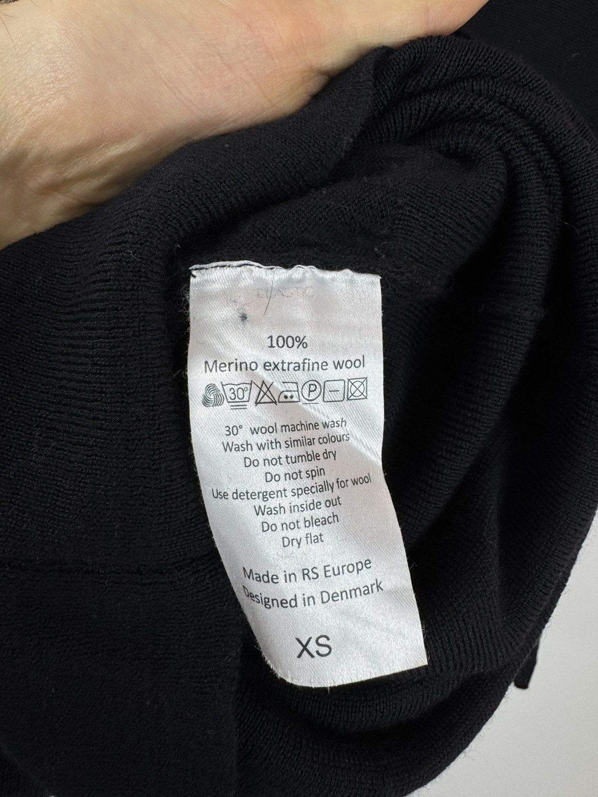 Other Sibinlinnebjerg merino wool dress v-neck black sweater Size XS / US 0-2 / IT 36-38 - 4 Thumbnail