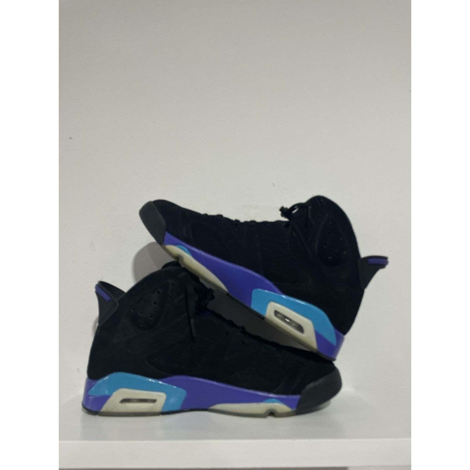 Jordan Brand JORDAN 6 AQUA SIZE 13 PREOWNED Size US 13 / EU 46 - 4 Thumbnail