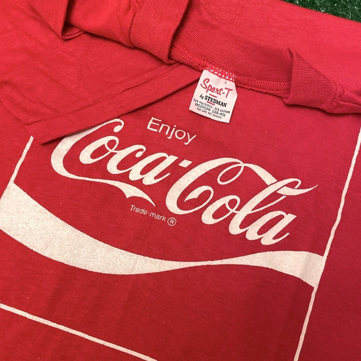 Vintage VINTAGE Coca Cola 1980 Olympics Have A Coke And A Smile Shirt Mens M Red 80s Classic Mens T-Shirt Size US M / EU 48-50 / 2 - 3 Thumbnail