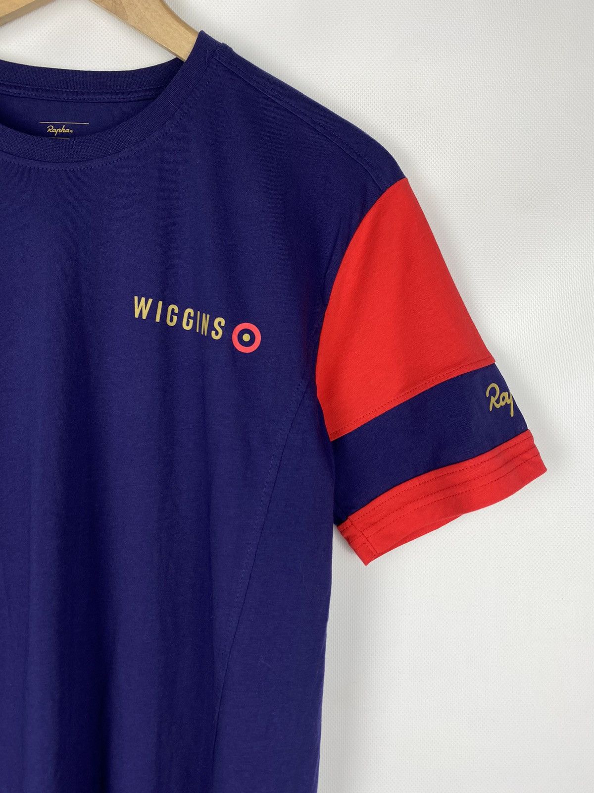 Rapha BNWT! Rapha Bradley Wiggins men’s cycling t shirt size M Size US M / EU 48-50 / 2 - 8 Thumbnail