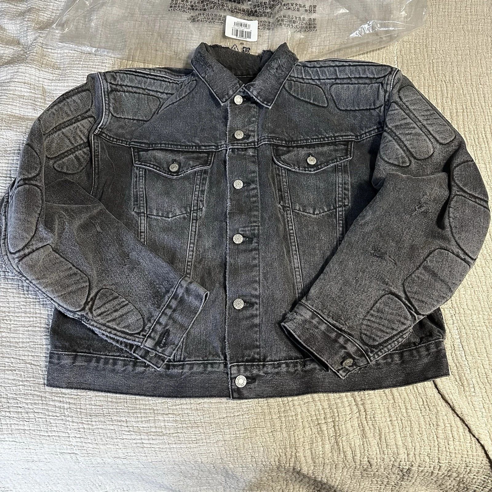 ジャケット・アウター YEEZY GAP BALENCIAGA DENIM JACKET BLACK Yeezy Gap Engineered by Balenciaga Padded Denim Jacket Grey