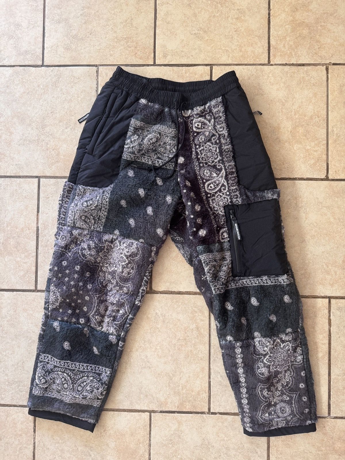 Japanese Brand × Neighborhood NEIGHBORHOOD BANDANA PATTERN FLEECE PANTS BLACK Size US 31 - 7 Thumbnail