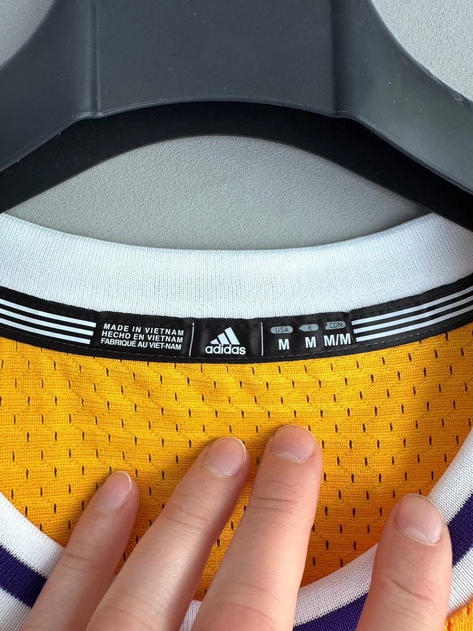 Adidas Adidas L. A. Lakers NBA Basketball Jersey #32 JOHNSON Size M Size US M / EU 48-50 / 2 - 10 Thumbnail