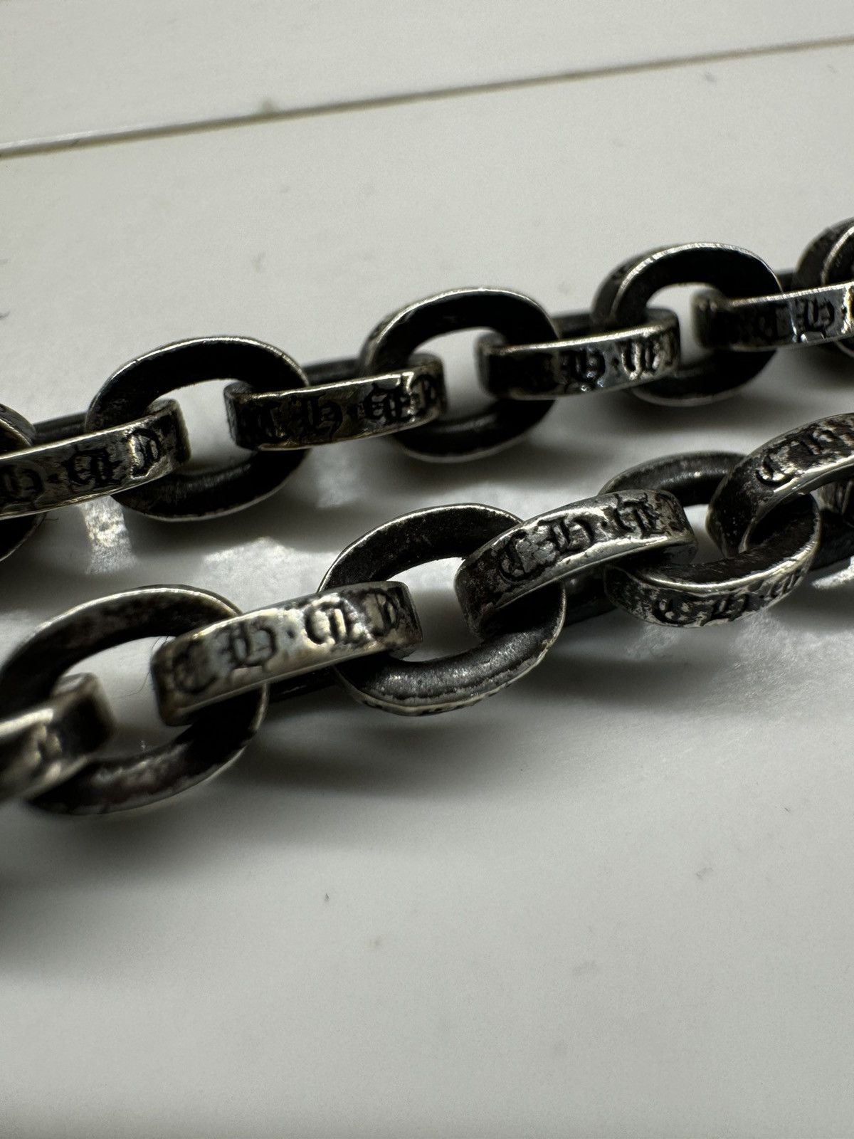 Paper Chain Chrome Hearts 20in