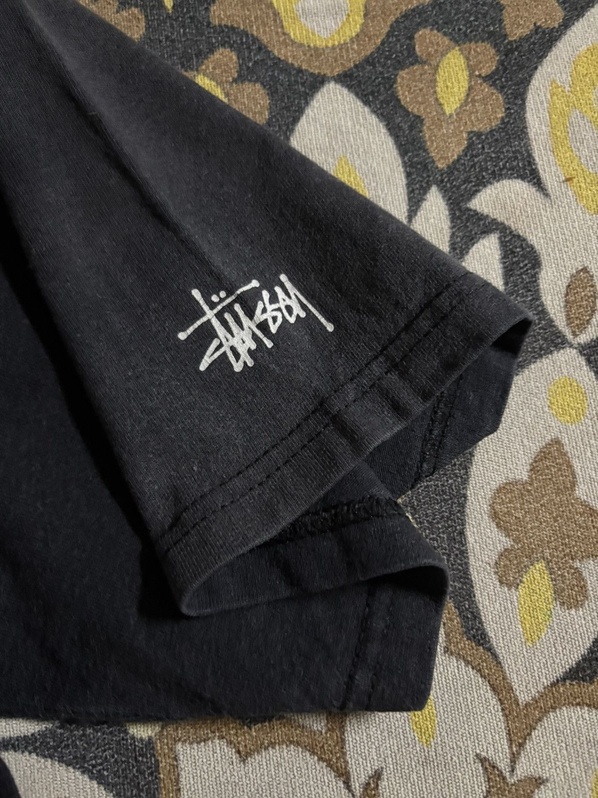 Stussy 🔥🔥Vintage Y2k Sussy Spell Out Tee Size US M / EU 48-50 / 2 - 6 Thumbnail