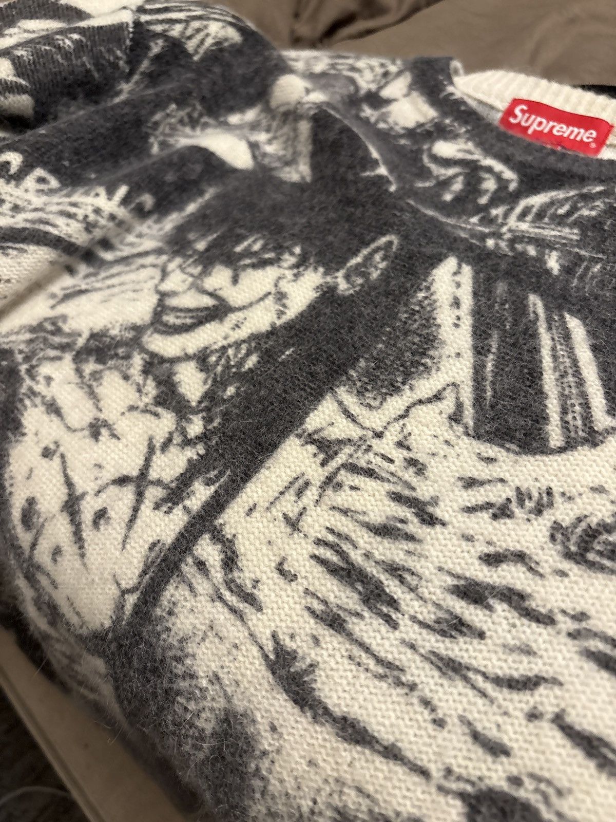 Supreme Supreme The Crow Sweater FW21 Size US M / EU 48-50 / 2 - 4 Thumbnail