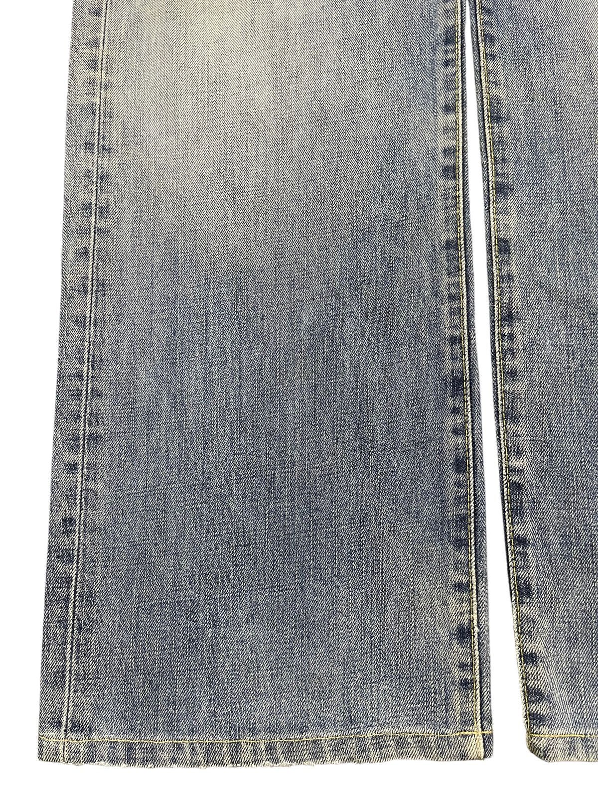Uniqlo Vintage Japanese Uniqlo Blue Faded Wash Distressed Baggy Size US 34 / EU 50 - 7 Thumbnail