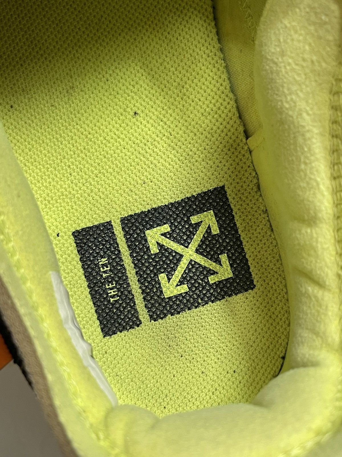 Nike × Off-White Nike Air Force 1 Low Off-White Volt Size US 7.5 / EU 40-41 - 11 Thumbnail
