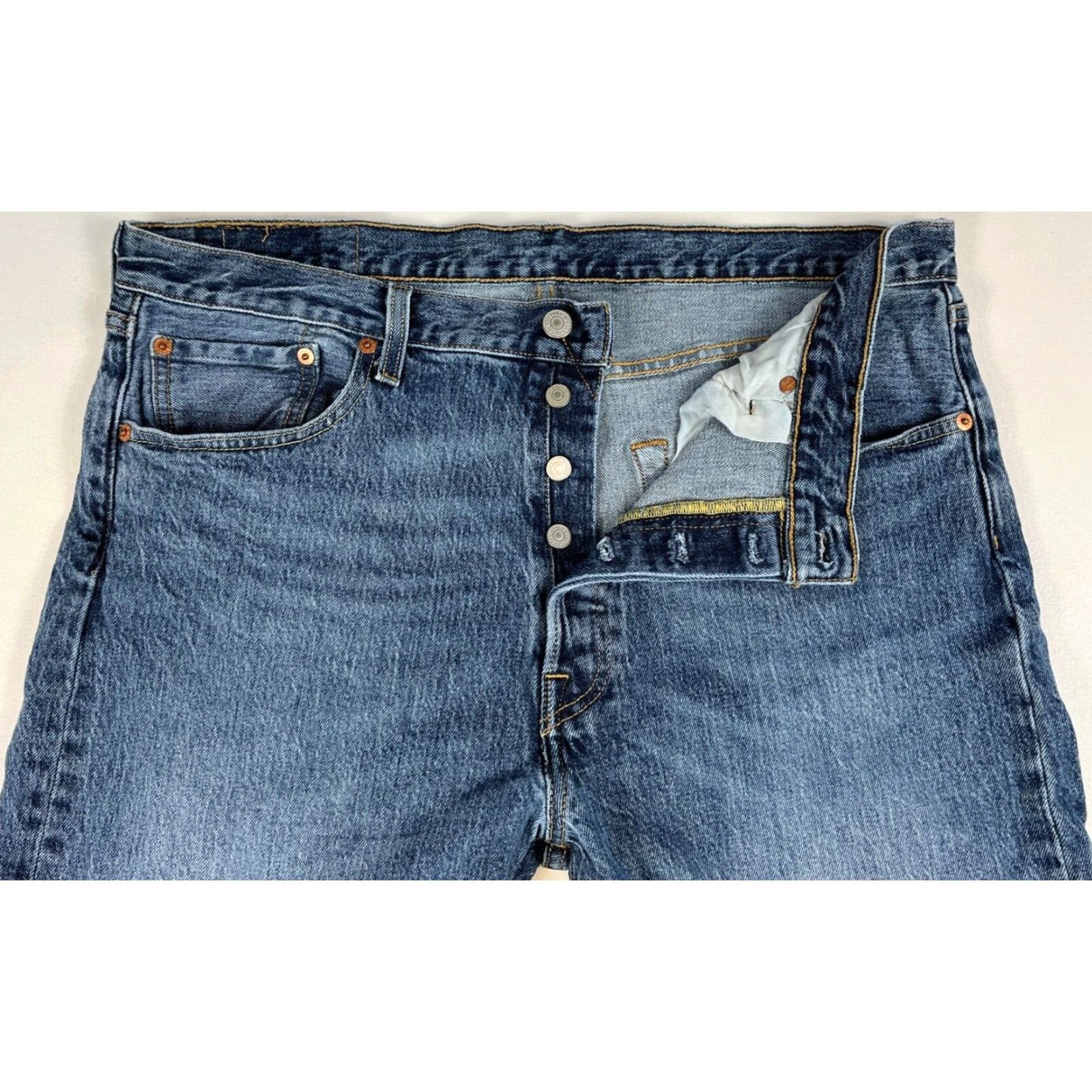 Levi's Levi's 501 Jeans Medium Wash Classic Americana Men 36x30 Blue Straight 5-Pocket Denim Cotton Pants Size US 36 / EU 52 - 4 Thumbnail