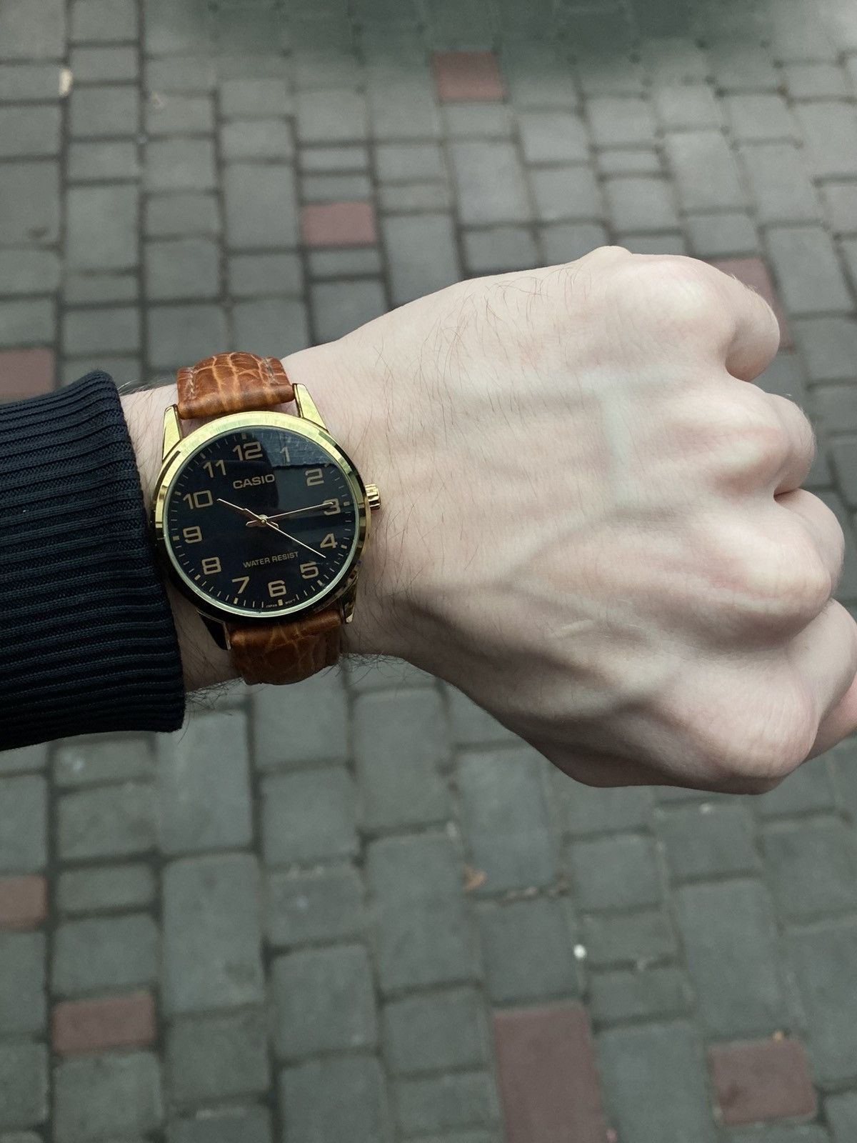 Casio Casio MTP-V001 Watch. Gold. Black Dial. Classic Dress Size ONE SIZE - 1 Thumbnail