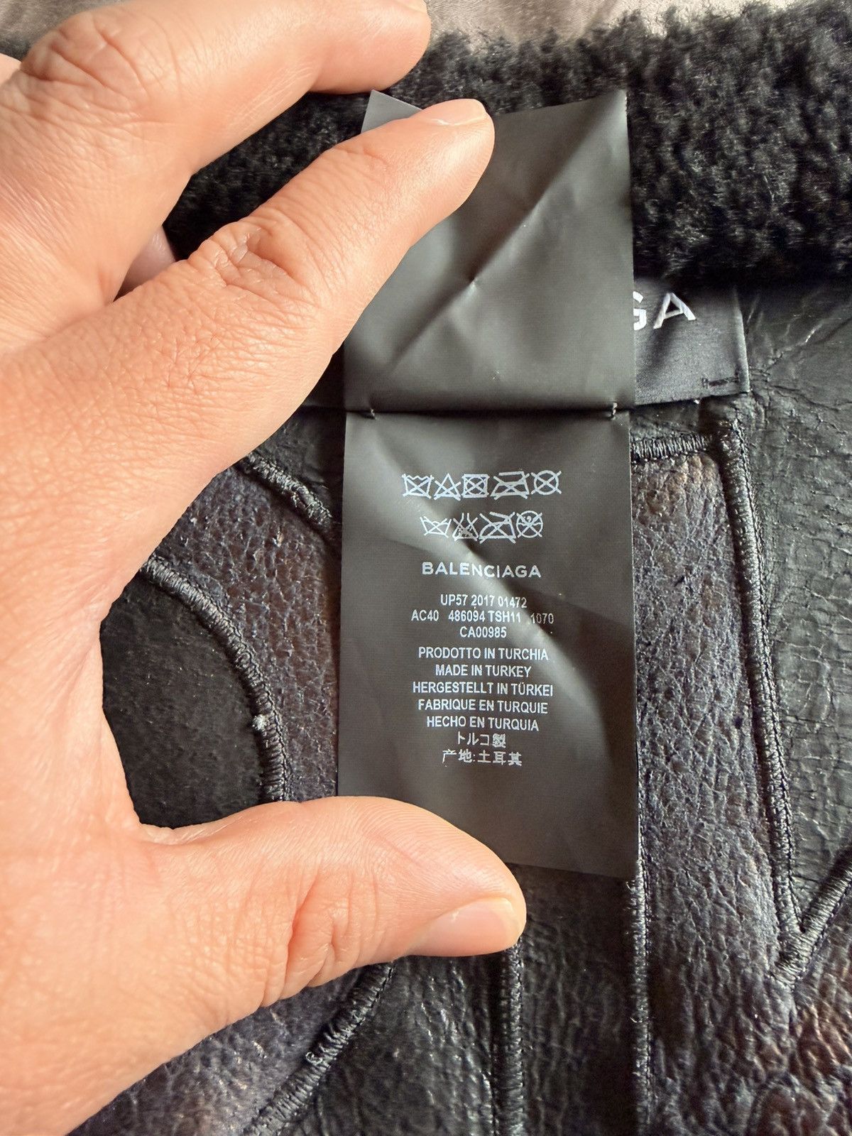 Balenciaga Balenciaga 2017 Fall Collection Shearling Scarf Size ONE SIZE - 6 Thumbnail