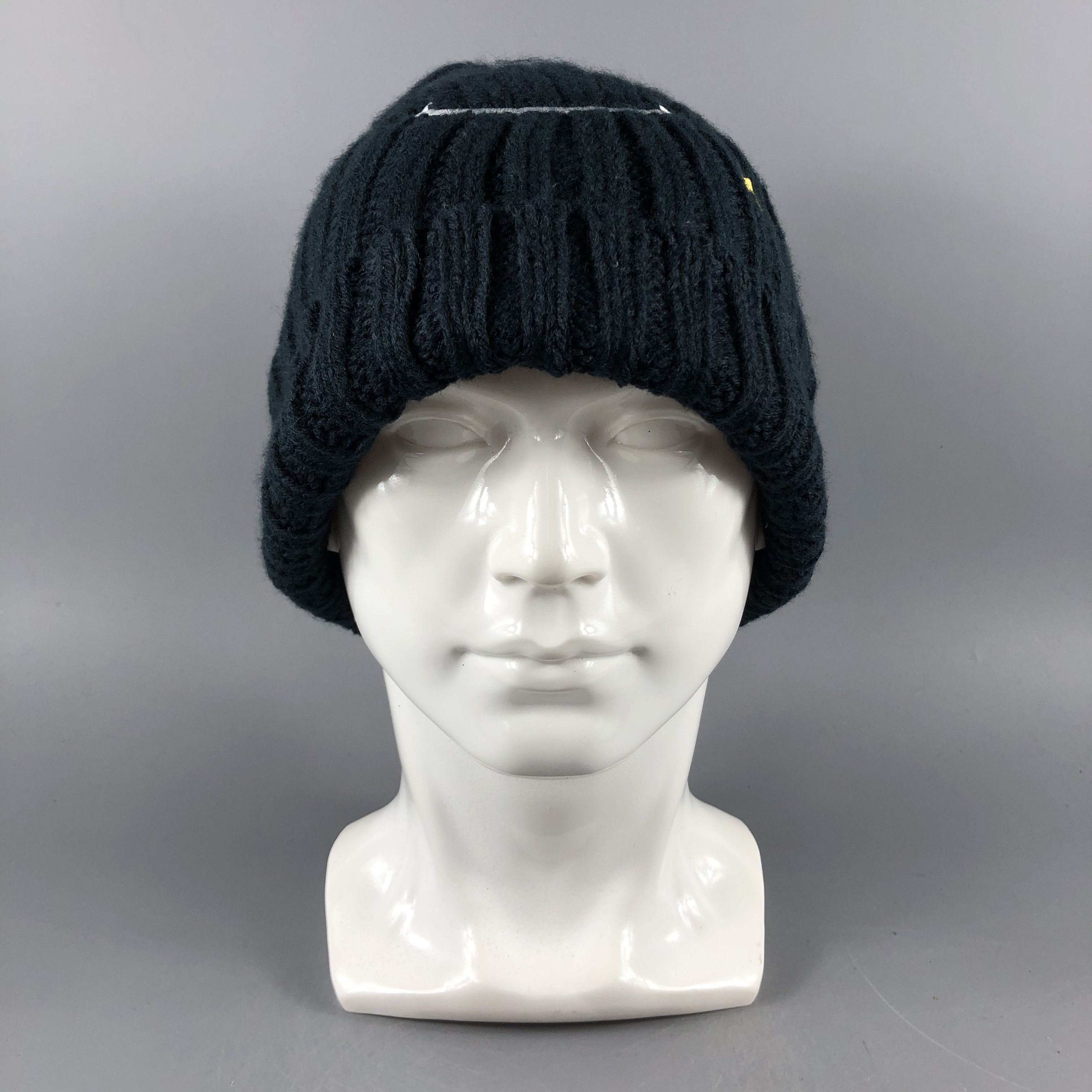 image of Vintage Hats Smile Beanie Knit Snow Hat Snow Cap B671, Men's