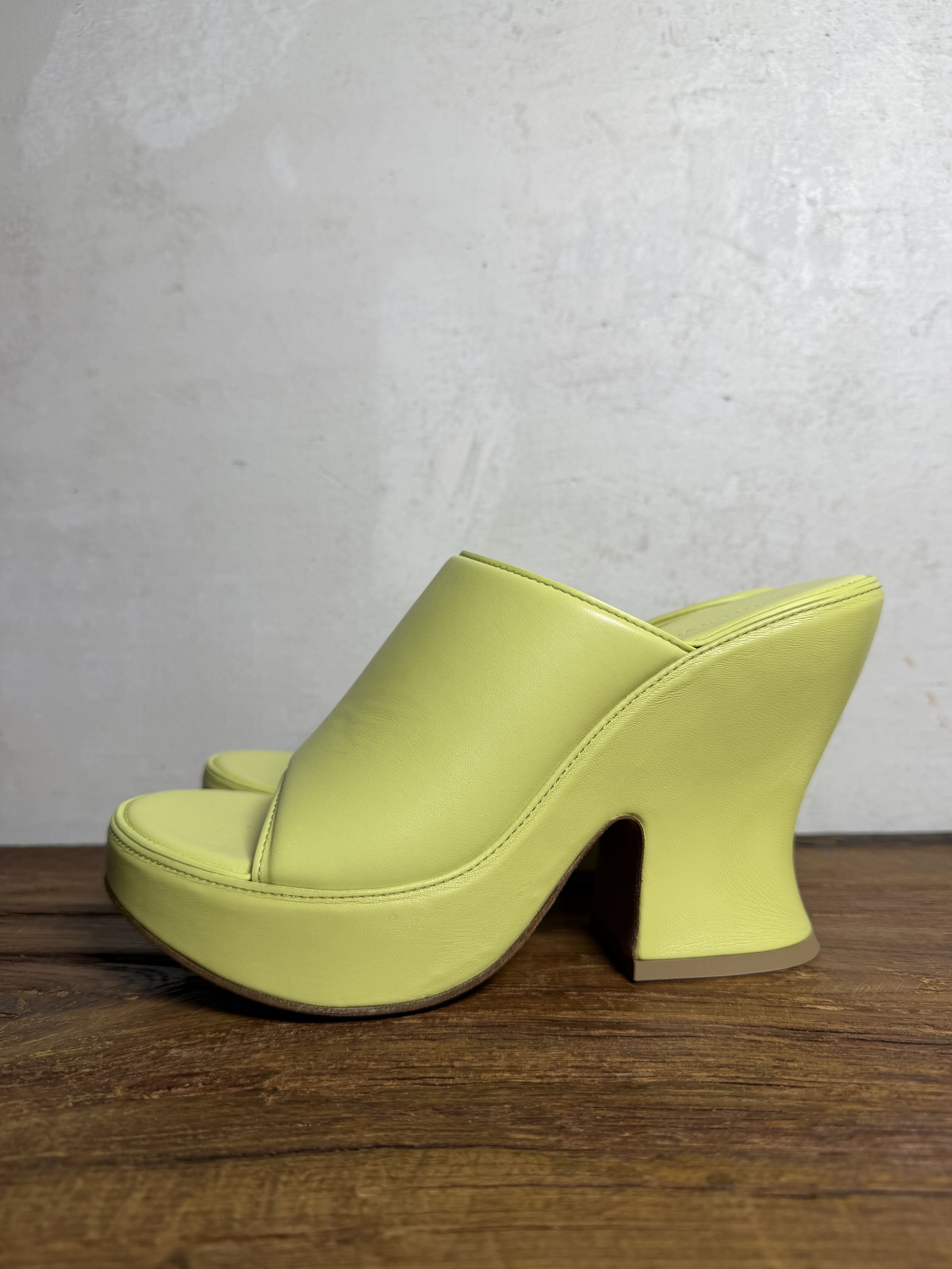 Bottega Veneta BOTTEGA VENETA Seagrass Green Leather Platform Mule Sandals Size US 9.5 / IT 39.5 - 2 Thumbnail