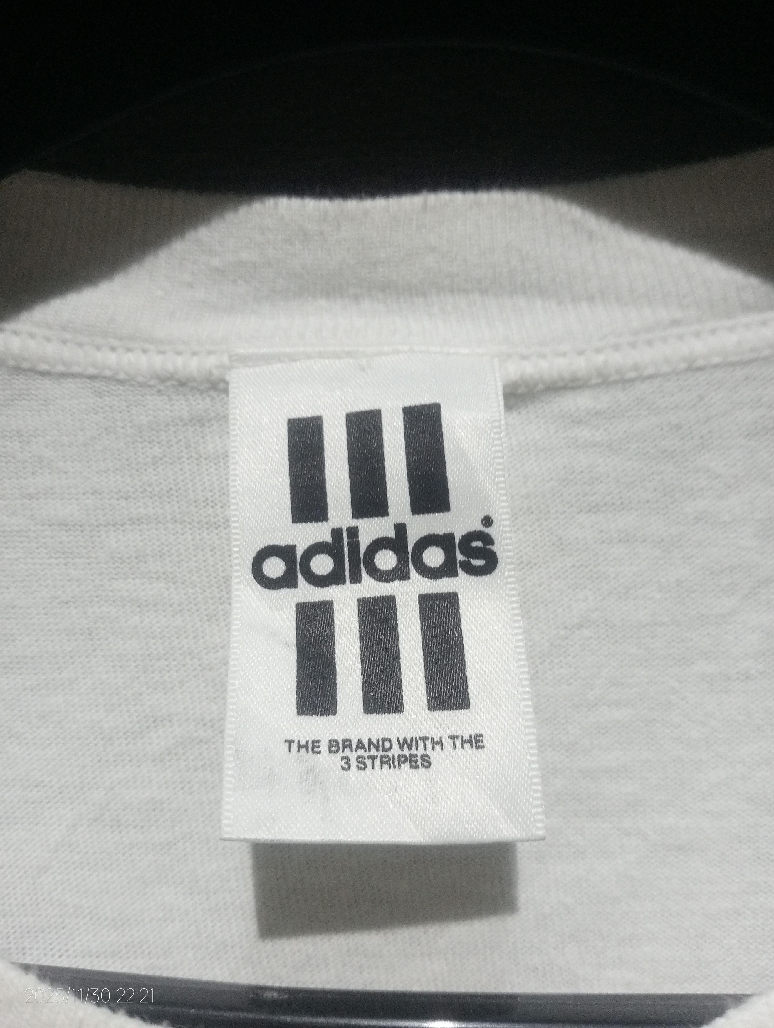 Adidas Vintage '90s Adidas Single Stitch Tee Very Rare Size US XL / EU 56 / 4 - 2 Thumbnail
