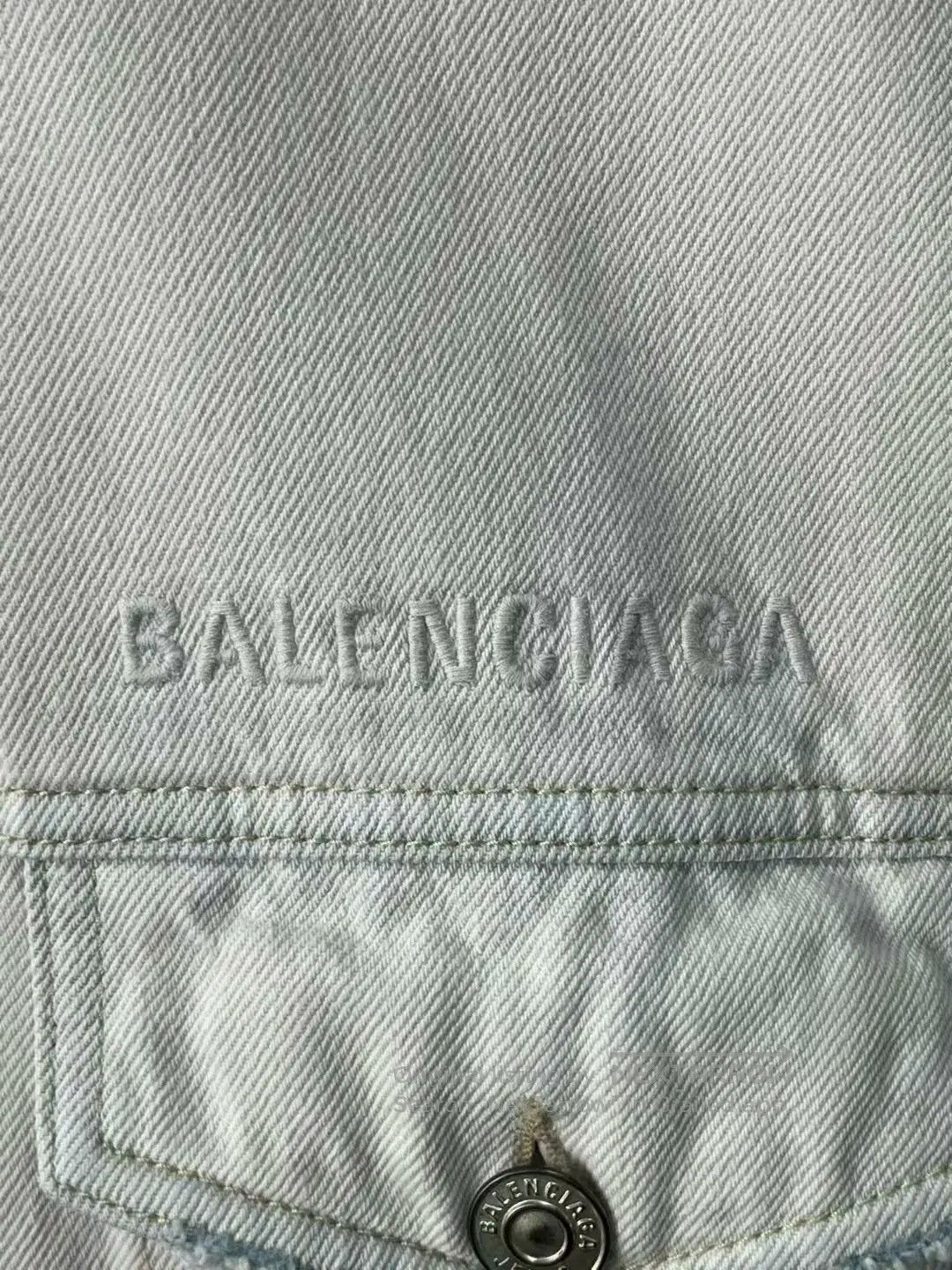 Balenciaga balenciaga white embroidered denim jacket xs. Size US XS / EU 42 / 0 - 4 Thumbnail