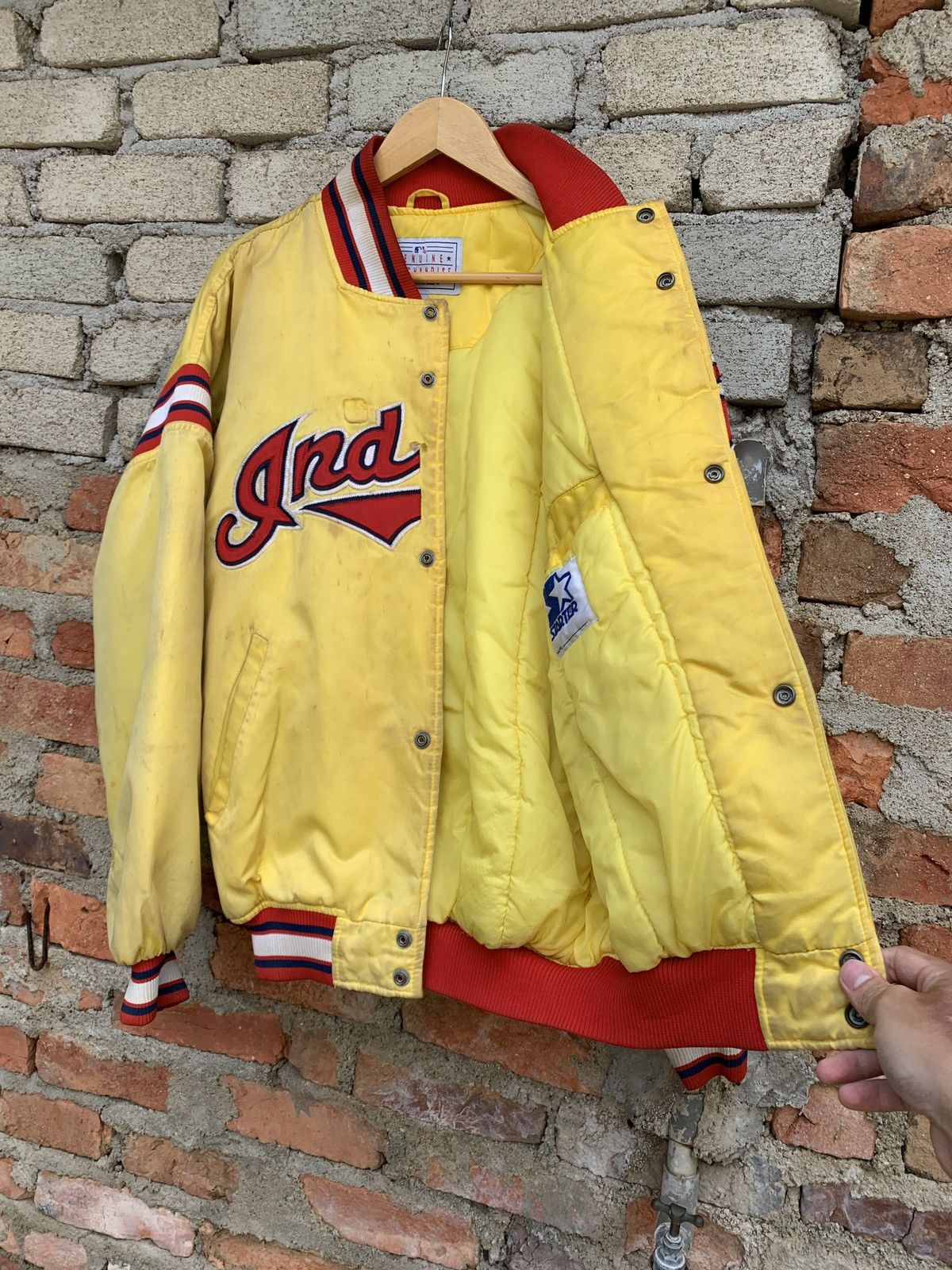 MLB RARE🔥🔥Vtg Starter MLB Indians Big Logo Bomber Jacket Size US XL / EU 56 / 4 - 9 Thumbnail