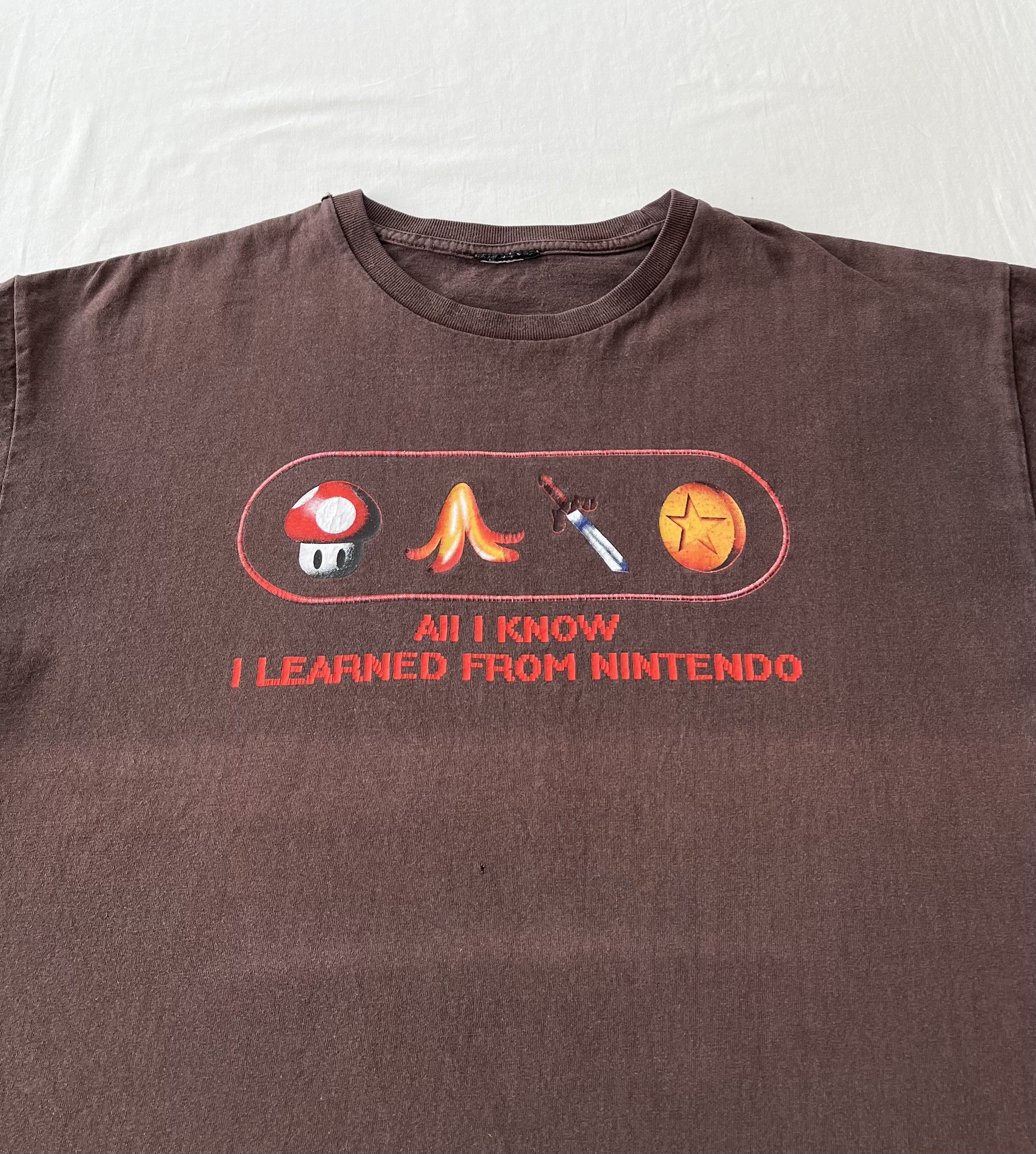 Nintendo Vintage 2000s Super Mario Bros Nintendo Brown T-shirt Size US L / EU 52-54 / 3 - 5 Thumbnail