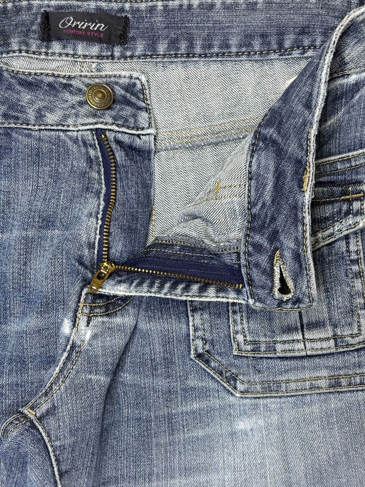 Japanese Brand Vintage Japanese Brand Faded Blue Wash Bush Flare Jeans Size 30" / US 8 / IT 44 - 9 Thumbnail