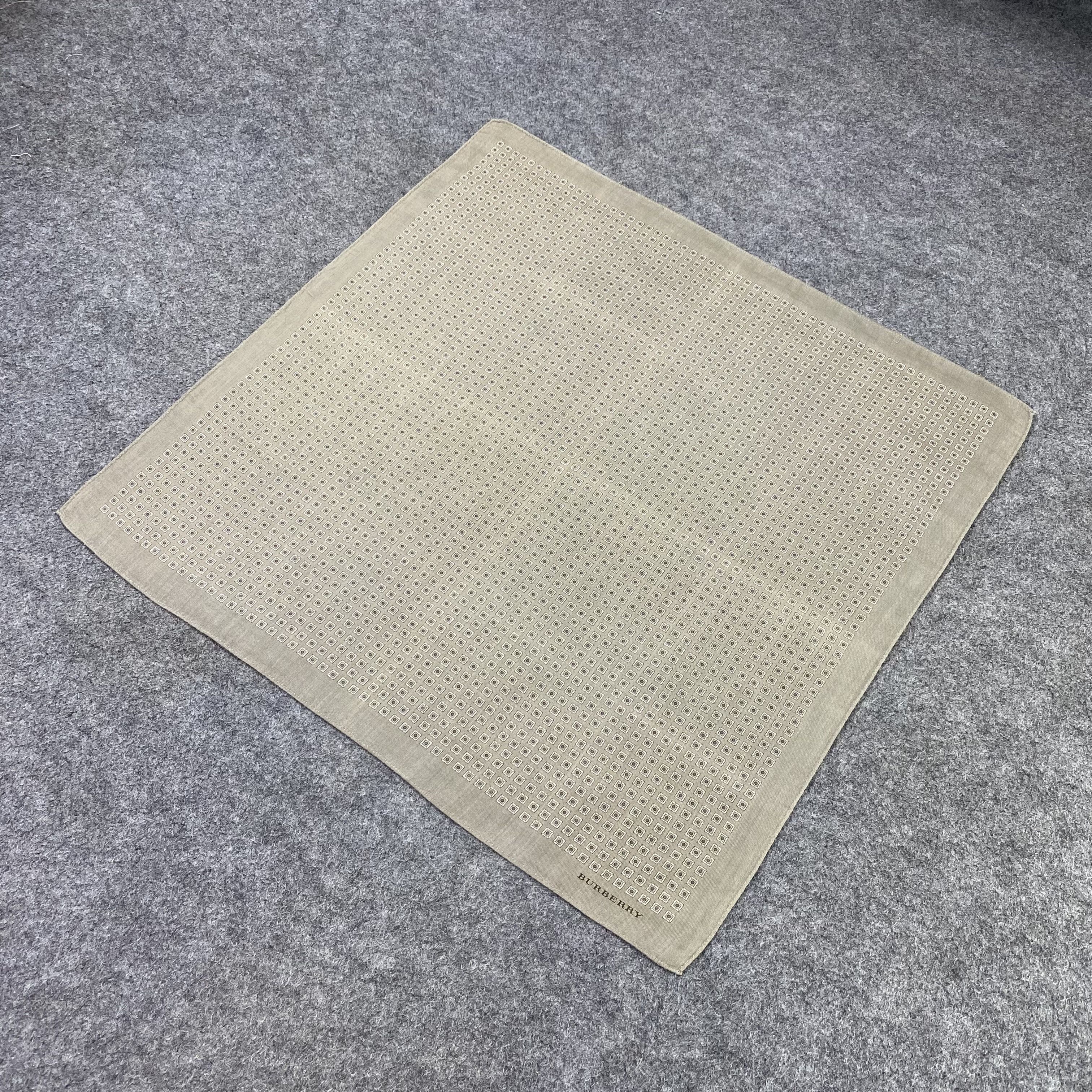 Burberry Burberry Handkerchief Neckerchief Bandana-B1977 Size ONE SIZE - 4 Thumbnail