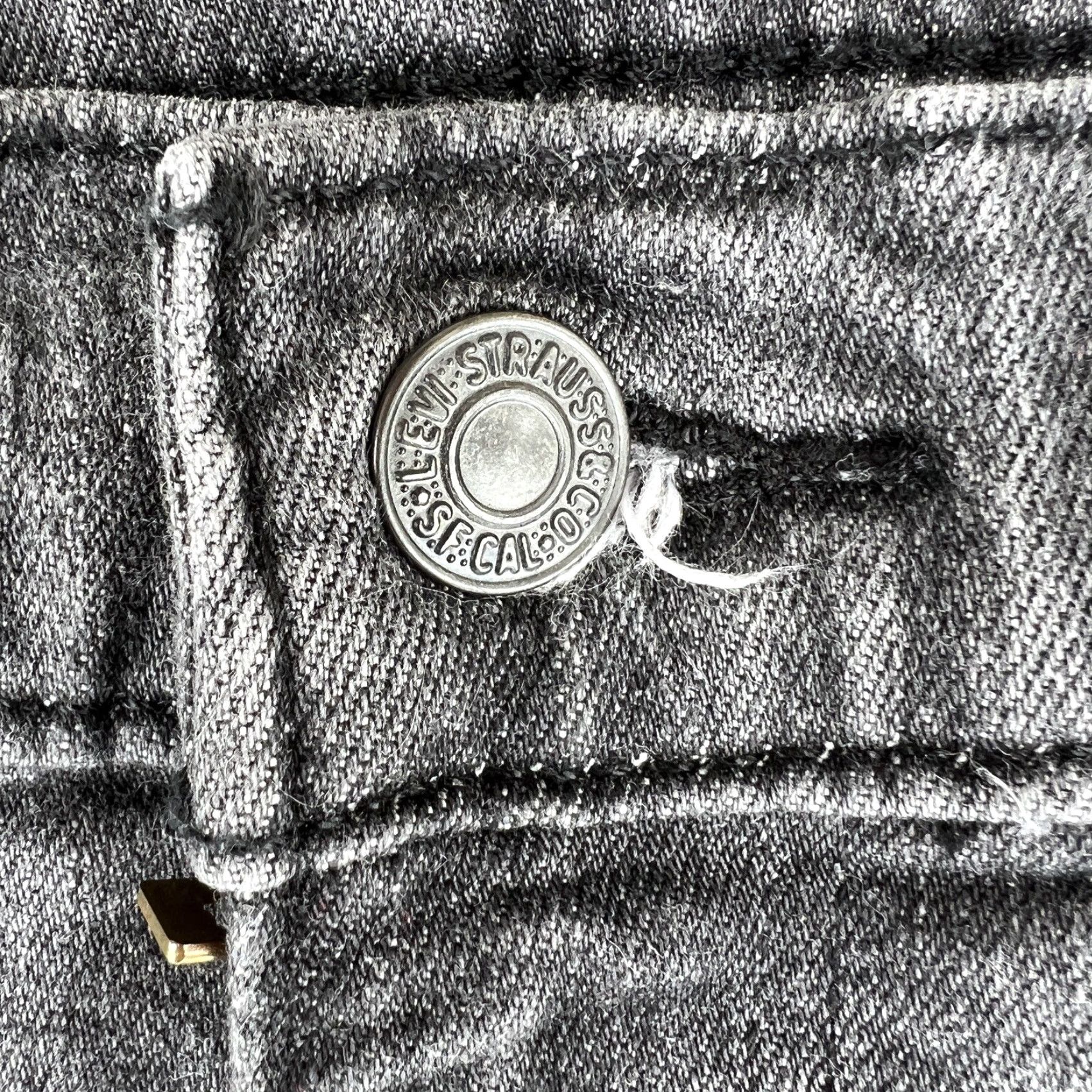 Levi's VINTAGE Levi's 514 Jeans Men's Size 32x30 Black Distressed Slim Straight Leg Denim Size US 32 / EU 48 - 4 Thumbnail