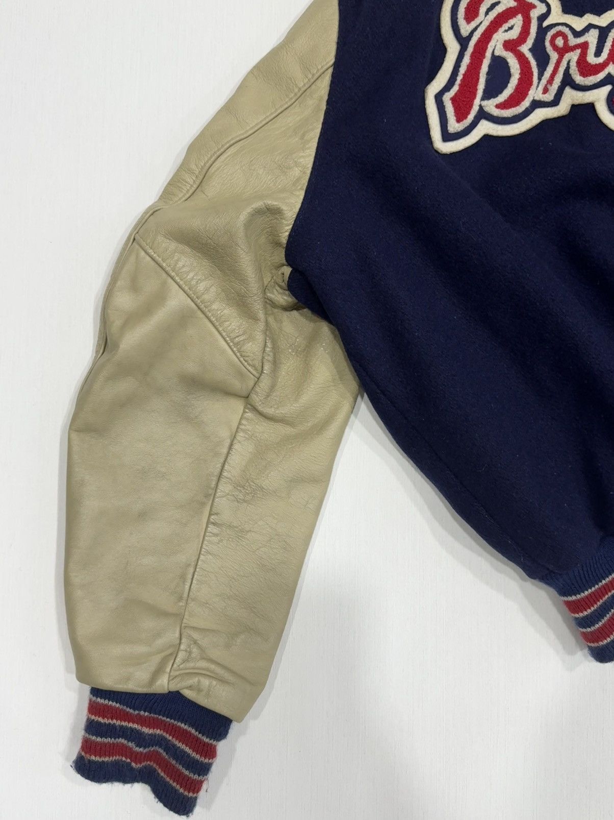 If Six Was Nine × Japanese Brand × Vintage Vintage Atlanta Braves De Long Leather Bomber Made in USA Size US S / EU 44-46 / 1 - 9 Thumbnail