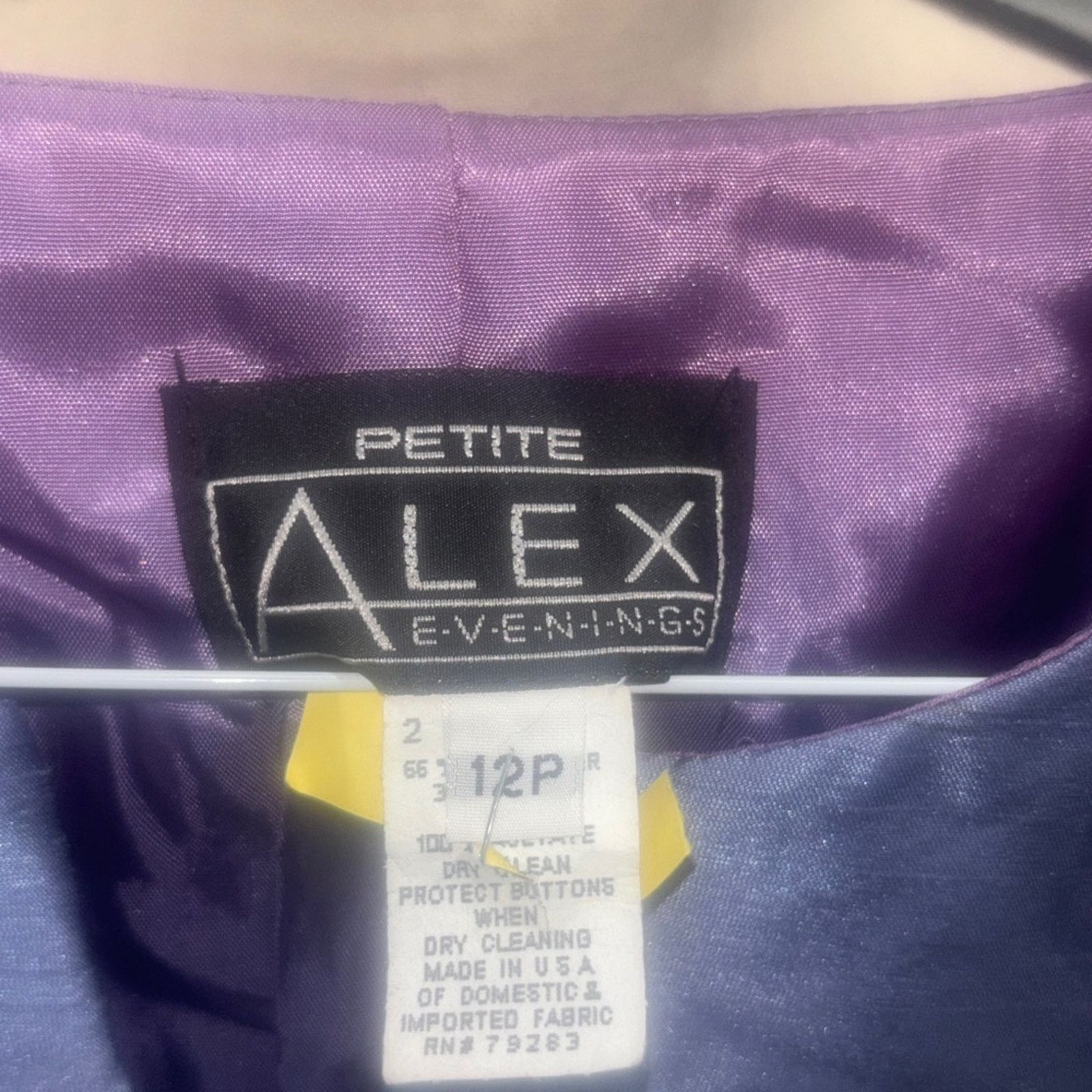 Alex Evenings Alex Evenings Petite 12P Two-Piece Formal Set Top & Skirt Size 34" / US 12 / IT 48 - 5 Thumbnail