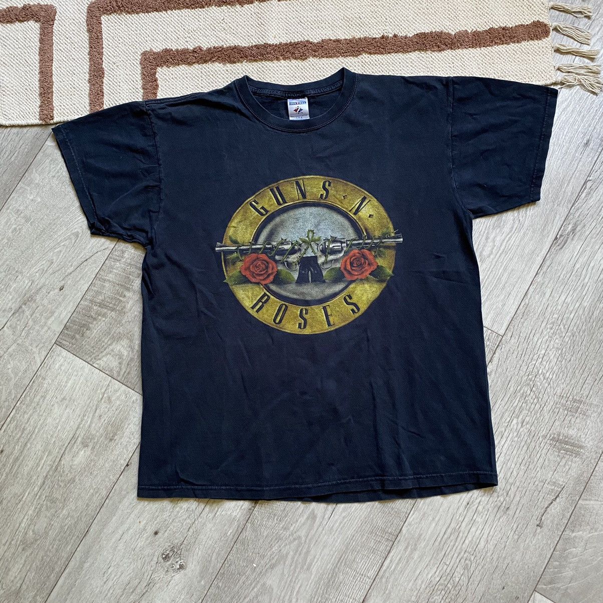 Band Tees VINTAGE GUNS N ROSES FADED T SHIRT ROCK Size US L / EU 52-54 / 3 - 1 Thumbnail