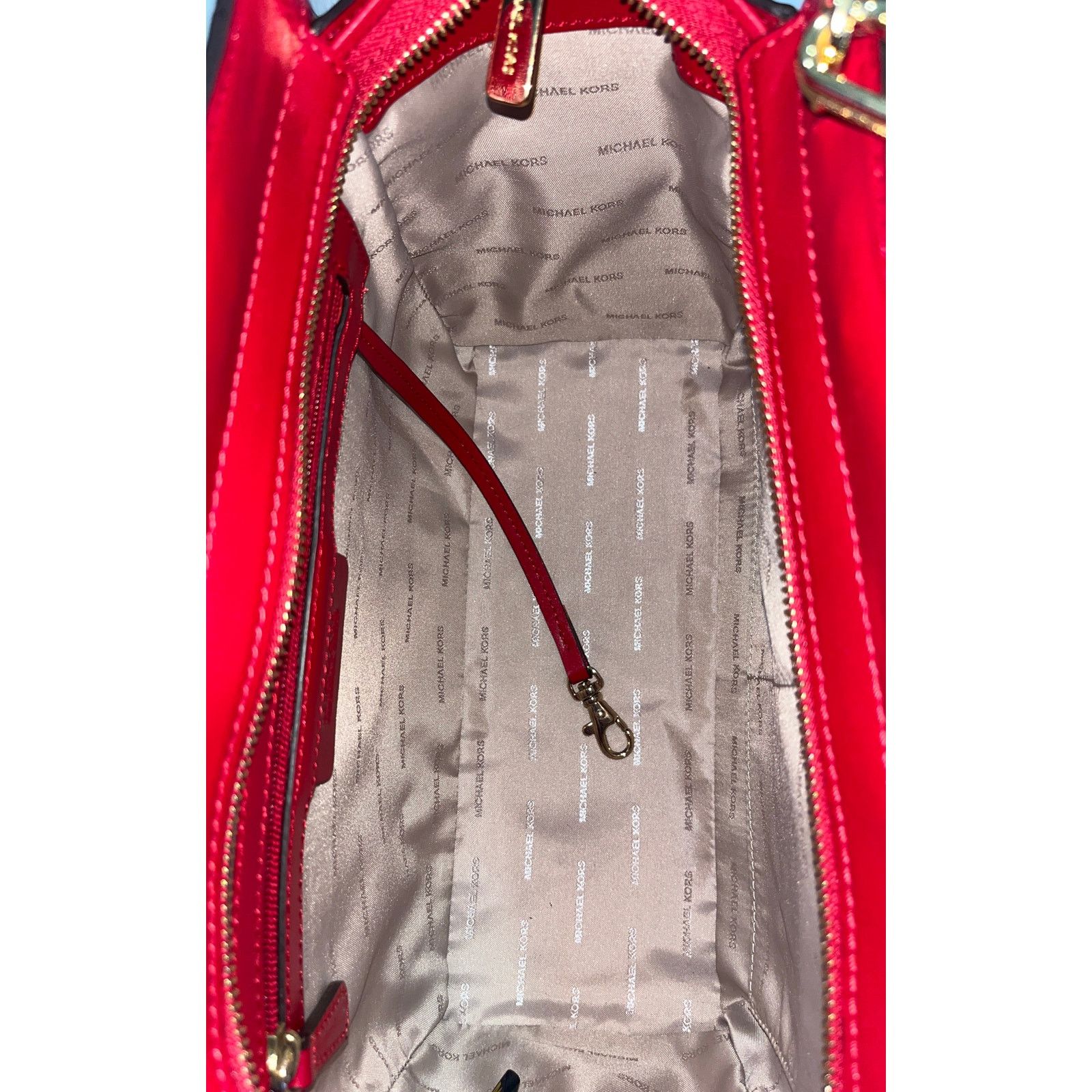 B34 MICHAEL KORS Diamond Selma Medium Leather Satchel Red