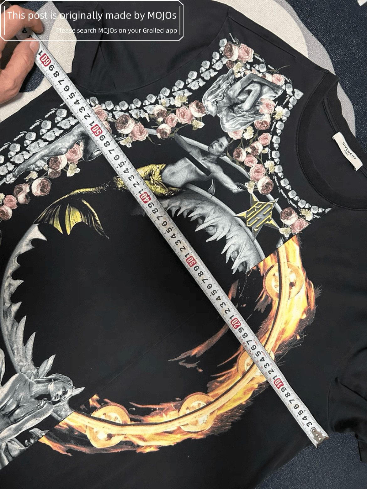 Givenchy Givenchy Joint Picture Shark Tee Size US M / EU 48-50 / 2 - 5 Thumbnail