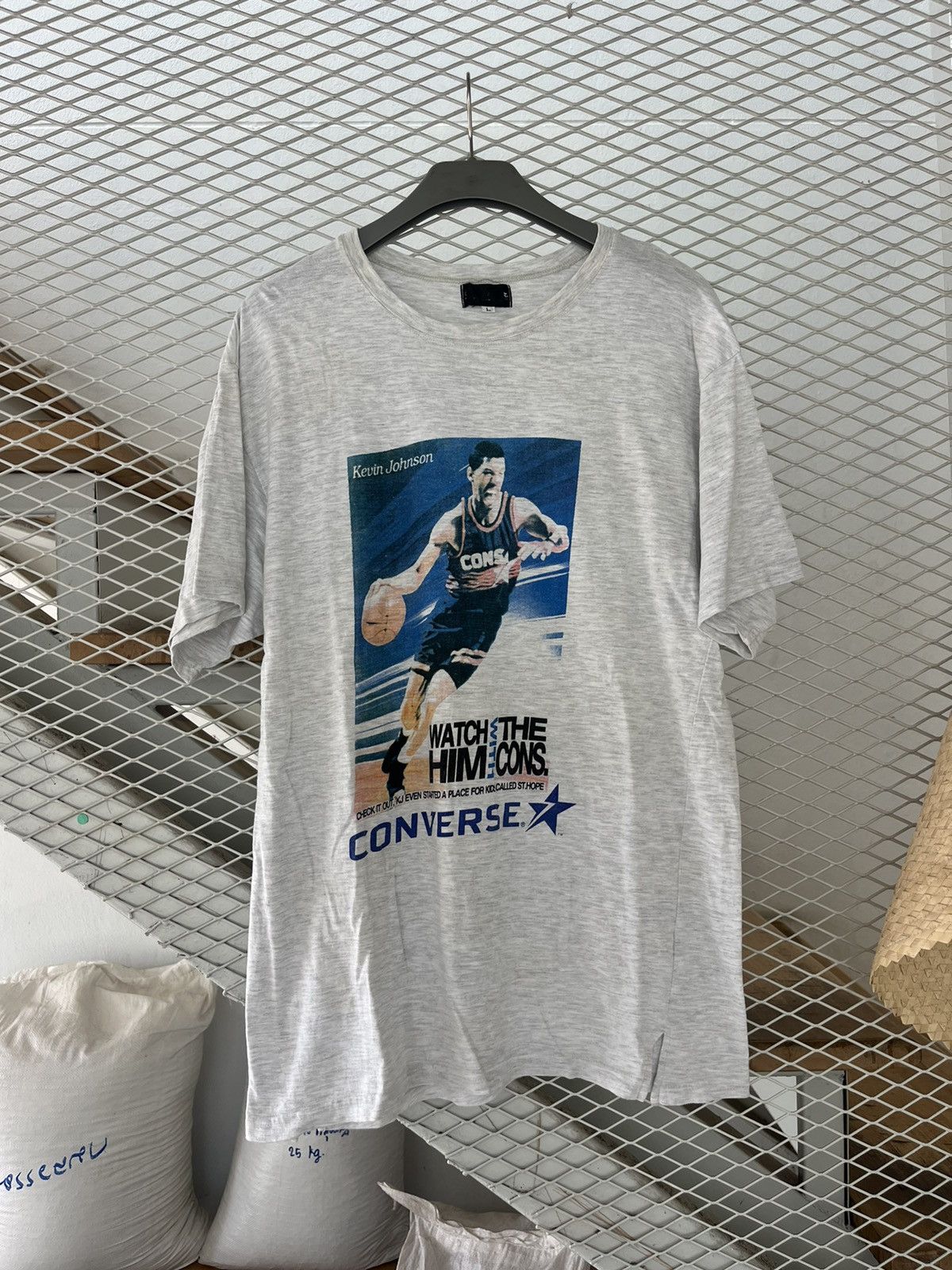 French Connection × NBA × Vintage Vintage Kevin Johnson NBA Player CONVERSE Japan 90’s Tshirt Size US L / EU 52-54 / 3 - 2 Thumbnail