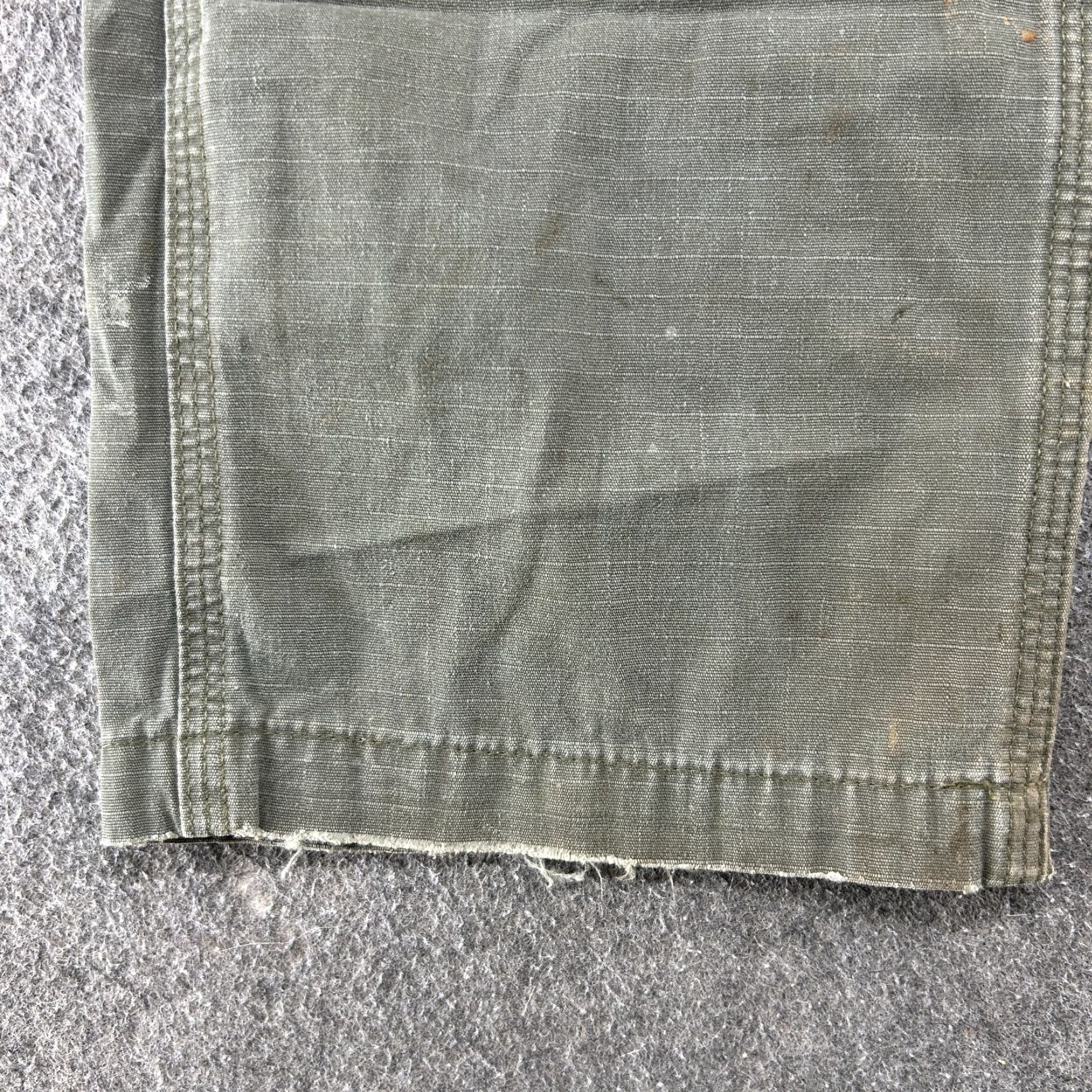 Carhartt VINTAGE Carhartt Pants Mens 34x29 Green Cargo Ripstop Relaxed Workwear Thrashed B342 MOS Size US 34 / EU 50 - 7 Thumbnail
