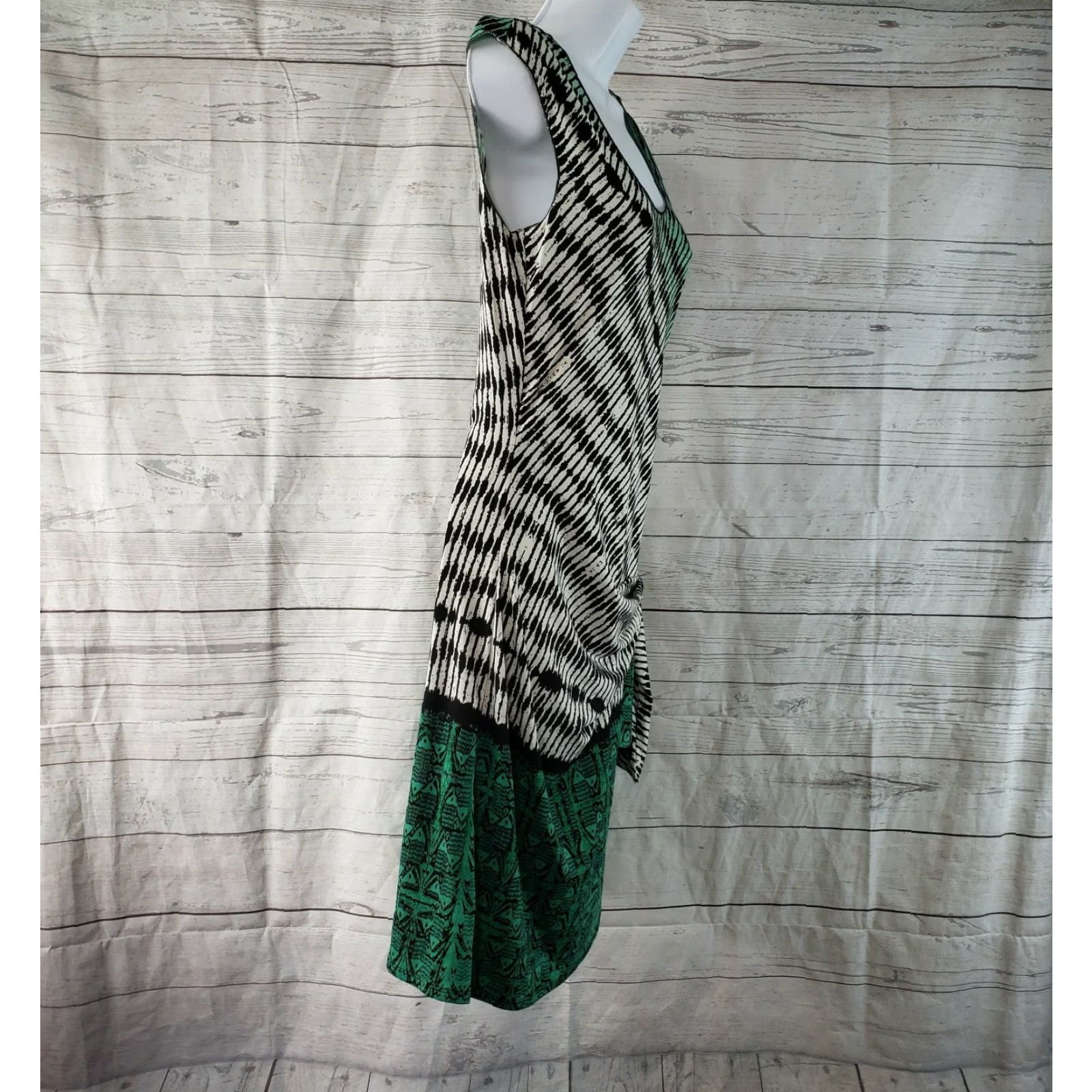 Vintage Max Studio Dress Womens Small Green Black Sleeveless Scoop Neck Side Tie Knee Length Pullover Shift 95% polyester 5% spandex Mens? Size S / US 4 / IT 40 - 4 Thumbnail