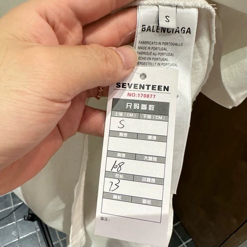 Balenciaga Balenciaga 3B Embroidered Logo White Crew Neck Short Sleev Size US S / EU 44-46 / 1 - 7 Thumbnail