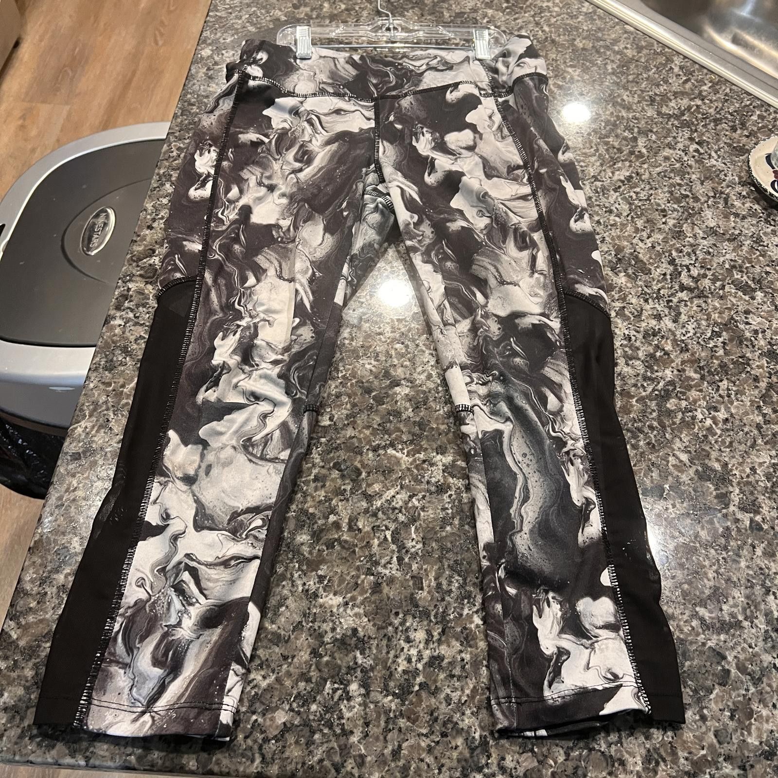 Other Black and White Marble Pattern Women's Leggings Size ONE SIZE - 2 Thumbnail