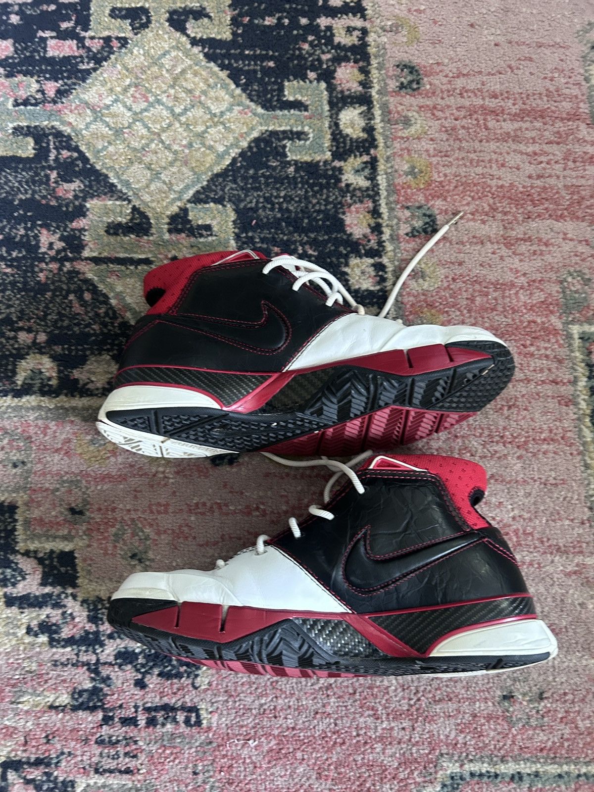 Nike OG 2006 Nike Zoom Kobe 1 All-Star Size US 10.5 / EU 43-44 - 3 Thumbnail