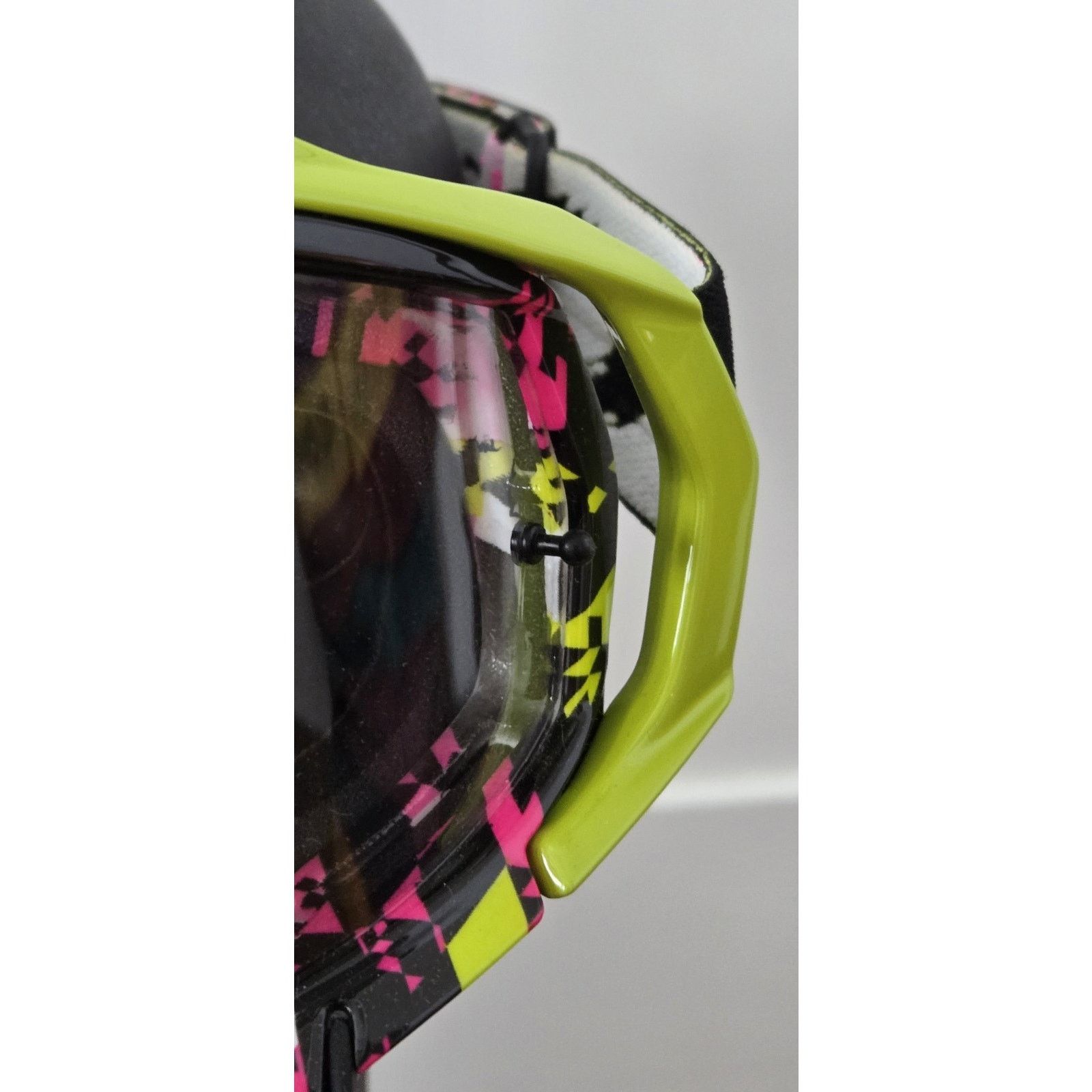 Oakley NEW Vintage Oakley Shattered Mayhem MX Anti Iridium Goggles Size 32 - 6 Thumbnail