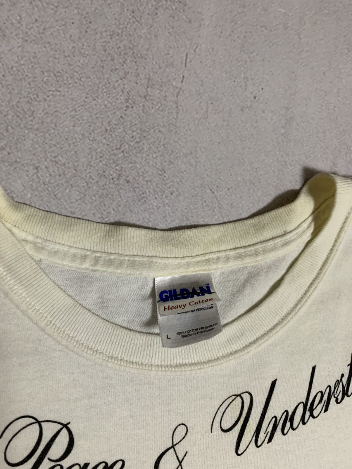 Vintage Vintage Love Piece & Understanding T Shirt Tee Baggy Rap Y2K Size US L / EU 52-54 / 3 - 10 Thumbnail