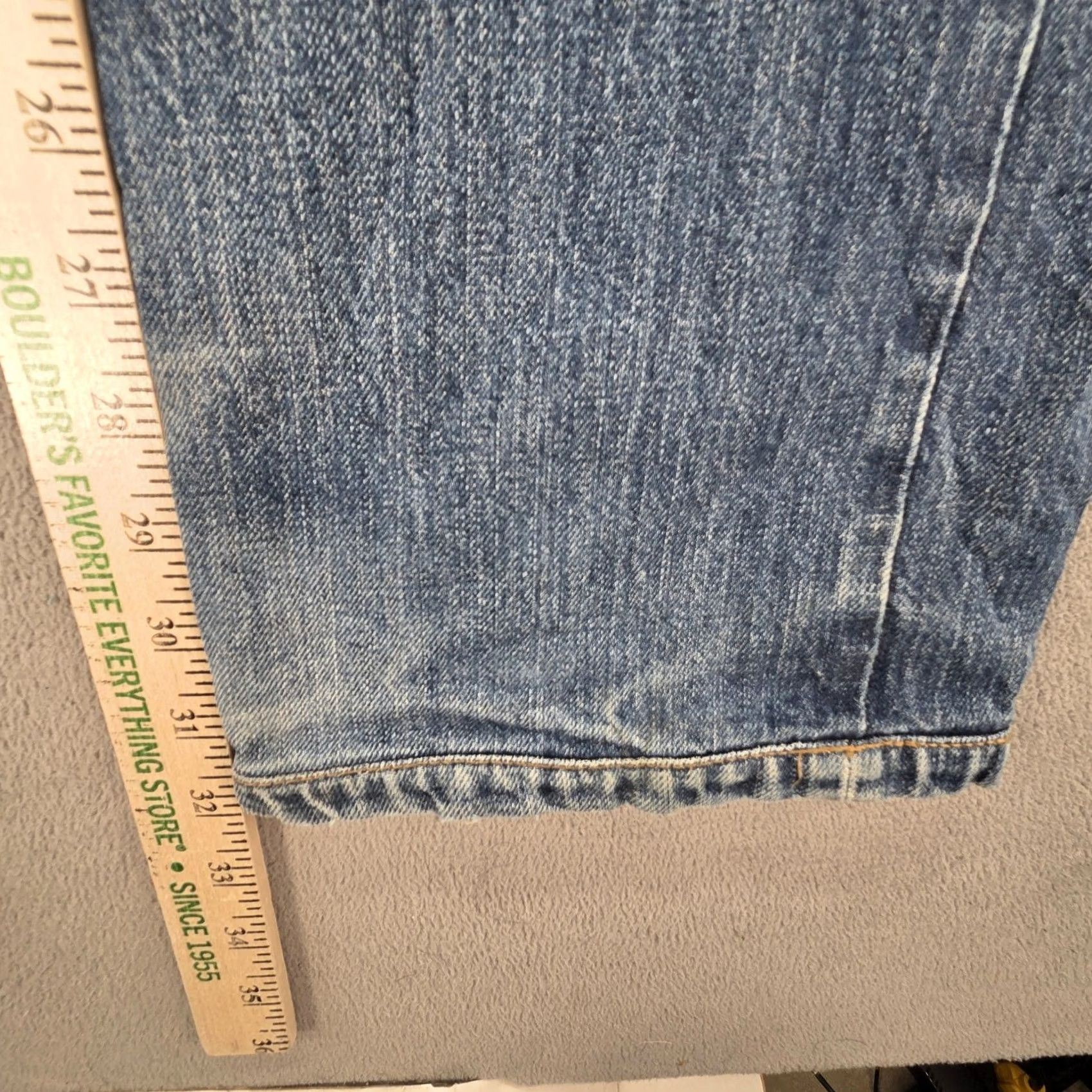 Levi's Levis Jeans Mens Regular Straight 29x32 Blue Light Distressed Pockets Logo Vintage: No, Selvedge Not N/A Size US 29 - 4 Thumbnail