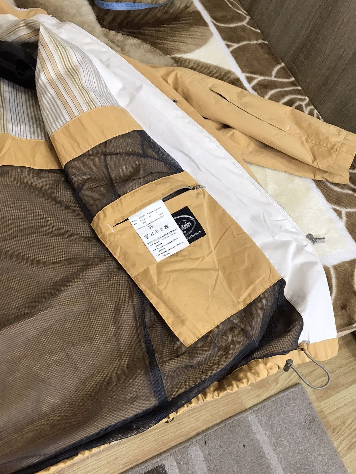 Bugatti × Vintage 🔥 Bugatti Light Jacket Zip Pockets Yellow Size US XL / EU 56 / 4 - 19 Thumbnail