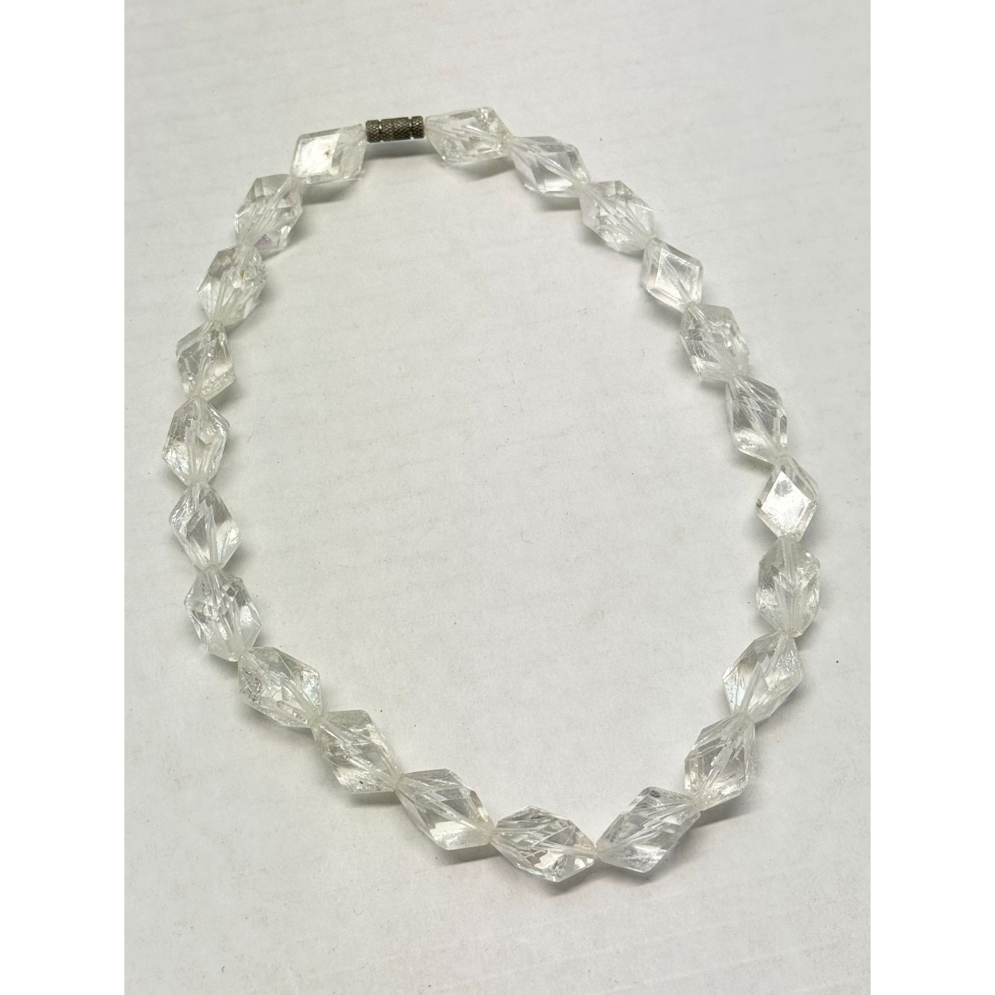 Vintage Vintage lucite ice cube beaded necklace Size ONE SIZE - 2 Thumbnail